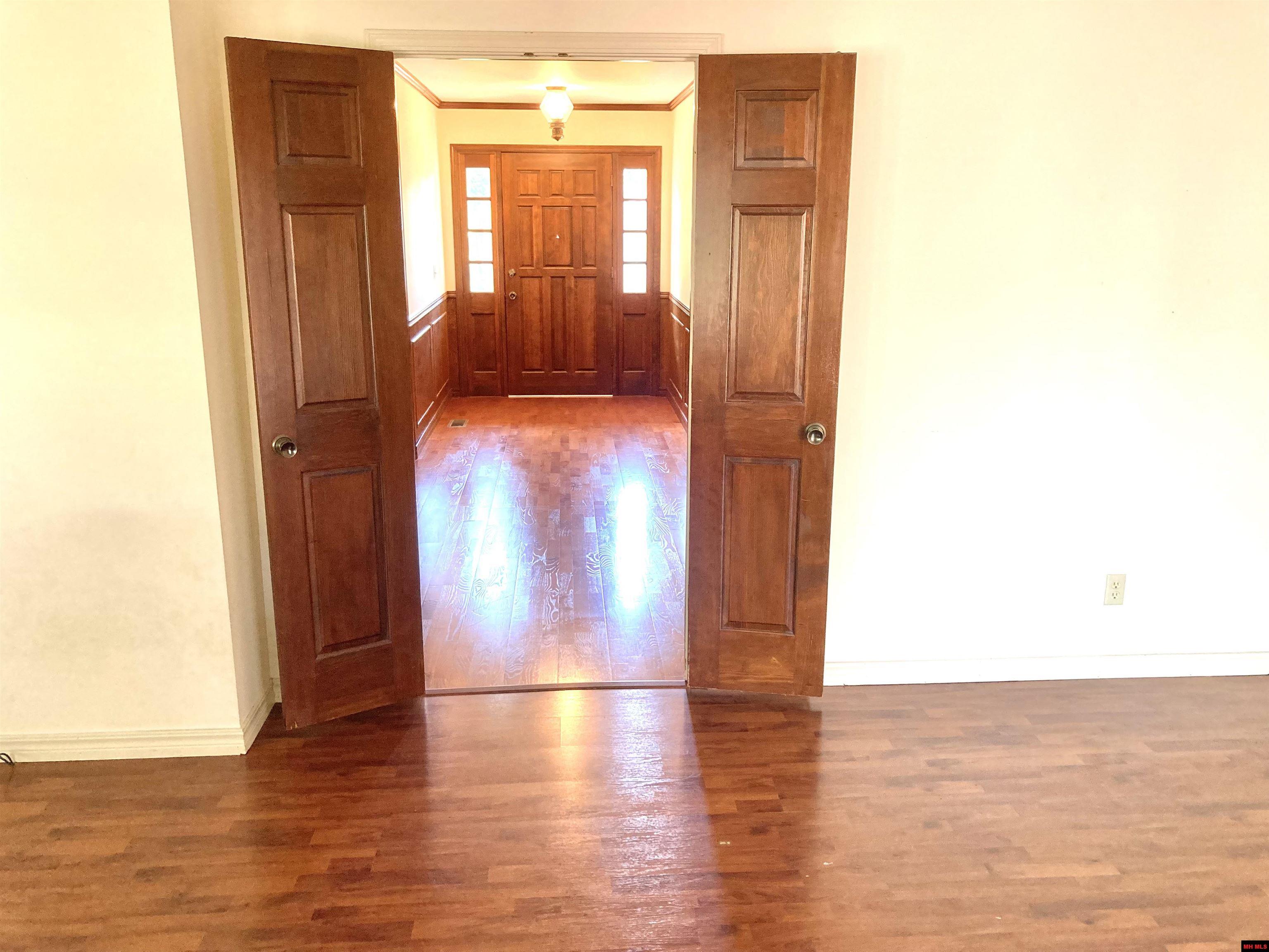 1512 MANOR Mountain Home, AR
