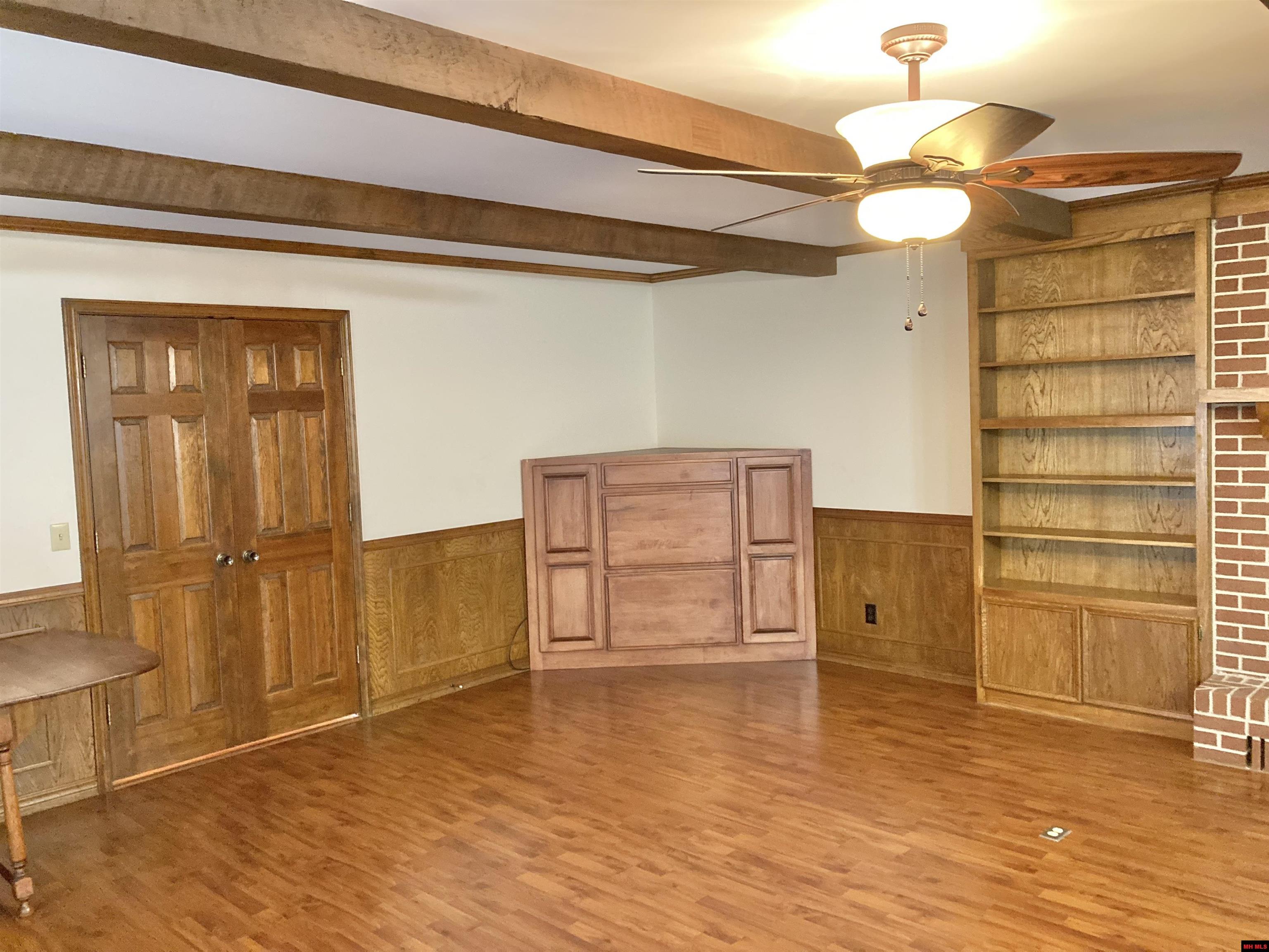 1512 MANOR Mountain Home, AR