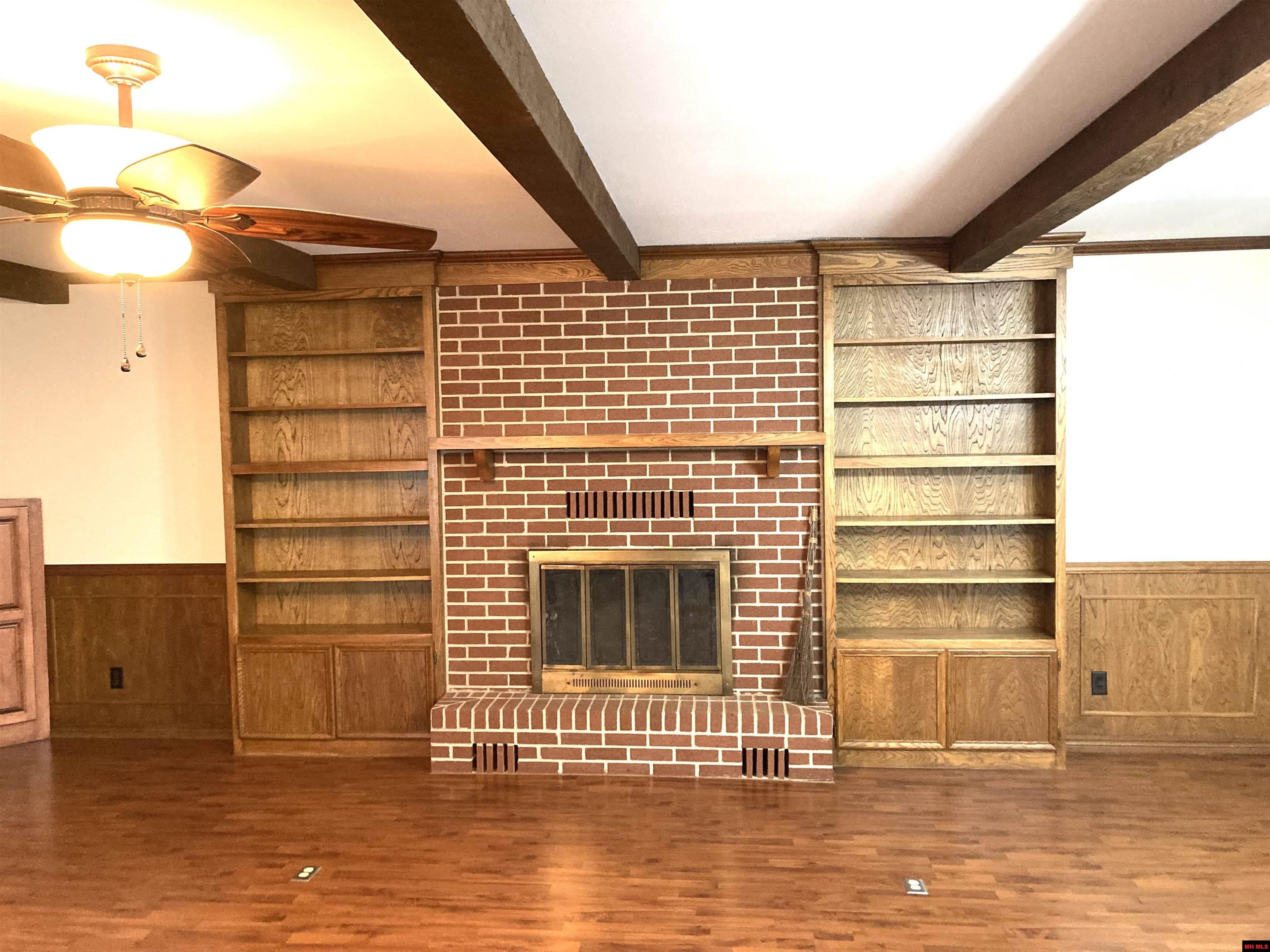 1512 MANOR Mountain Home, AR