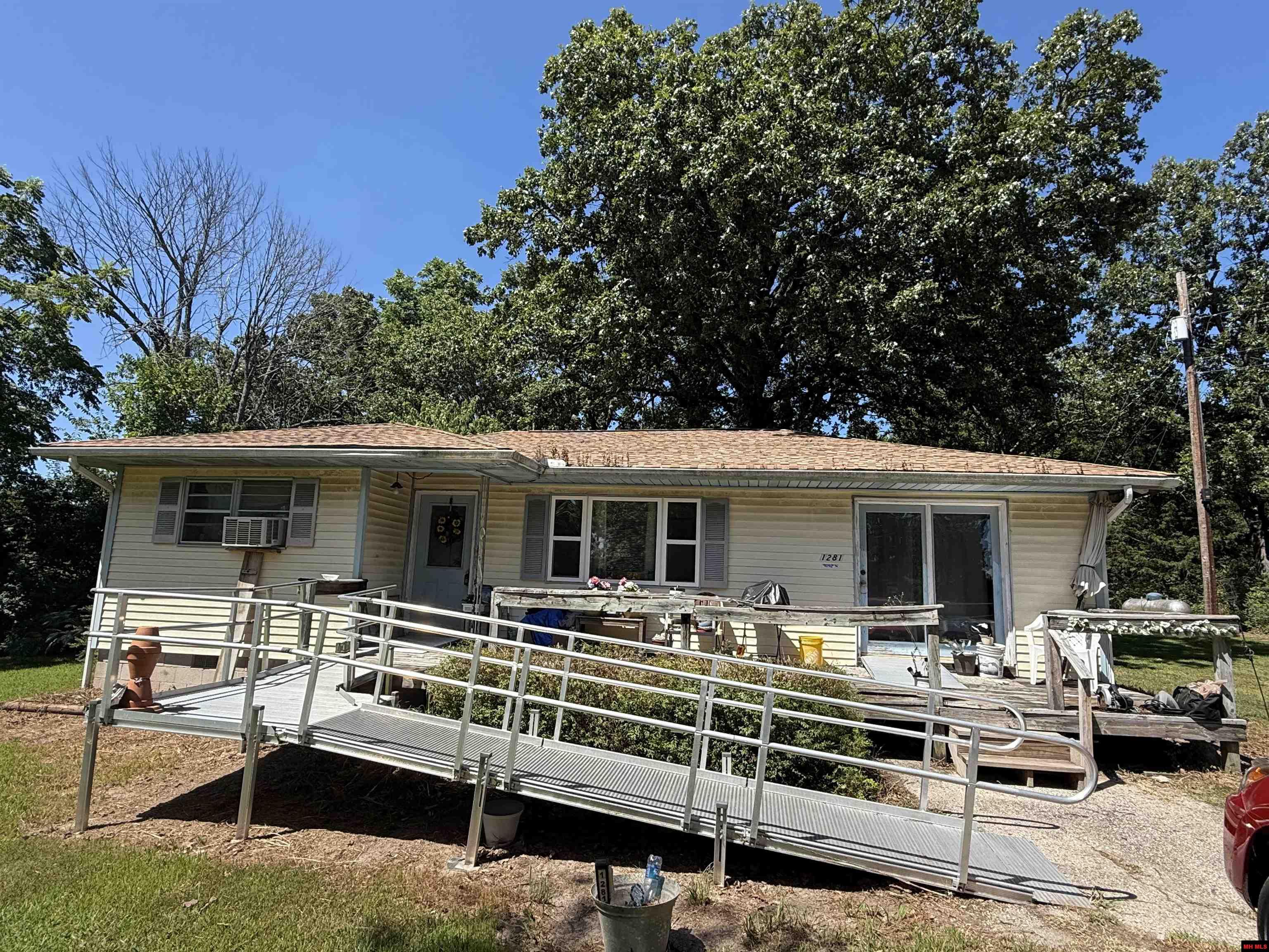 1281 HWY 178 WEST Midway, AR