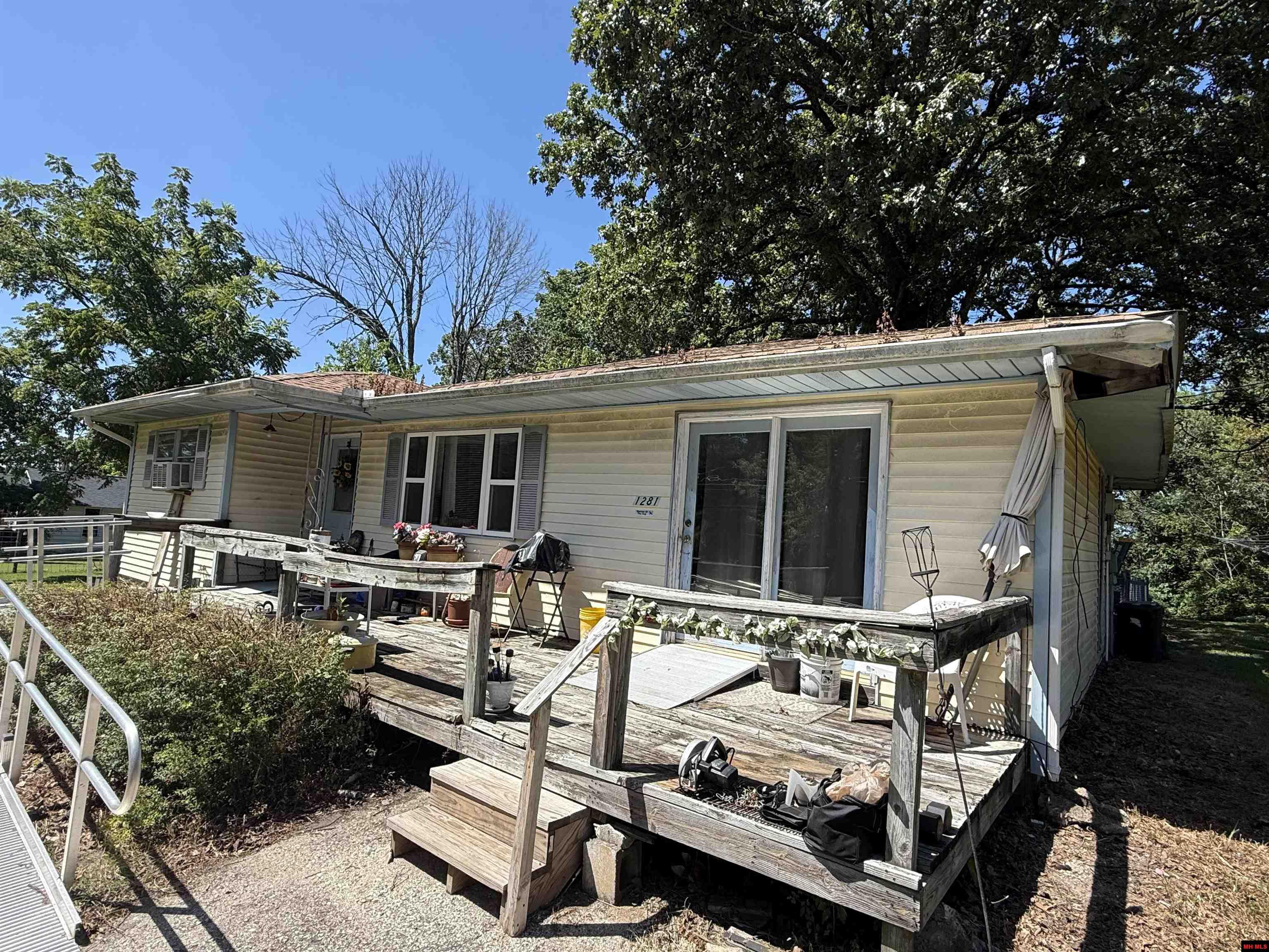 1281 HWY 178 WEST Midway, AR