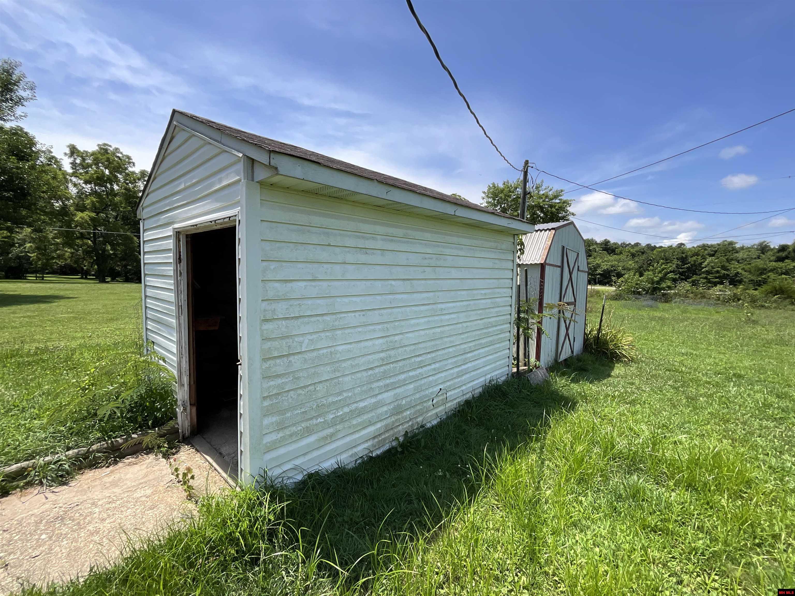 321 WALKER STREET Licking, MO