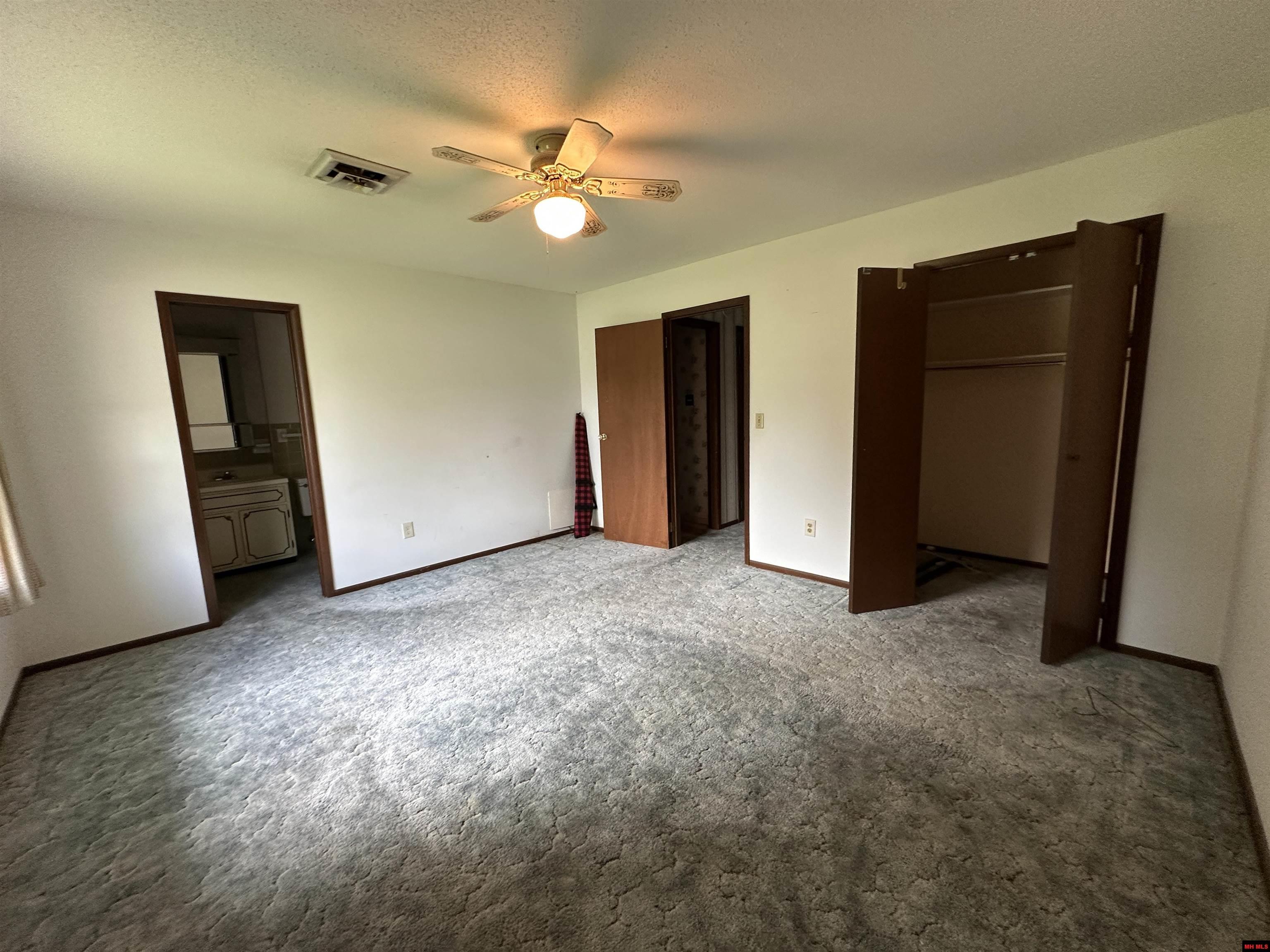 1105 MEADOWBROOK DRIVE Mountain Home, AR