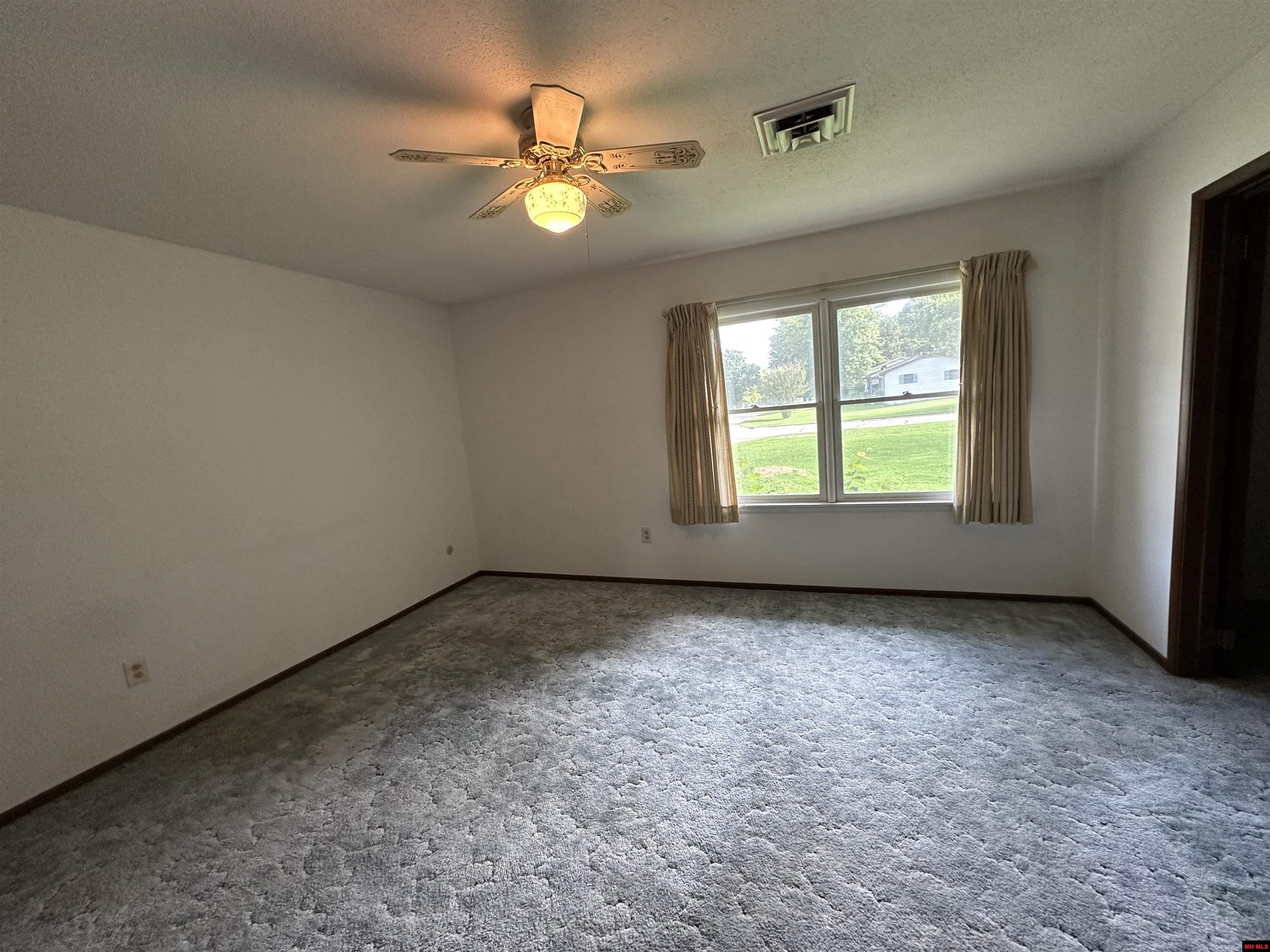 1105 MEADOWBROOK DRIVE Mountain Home, AR