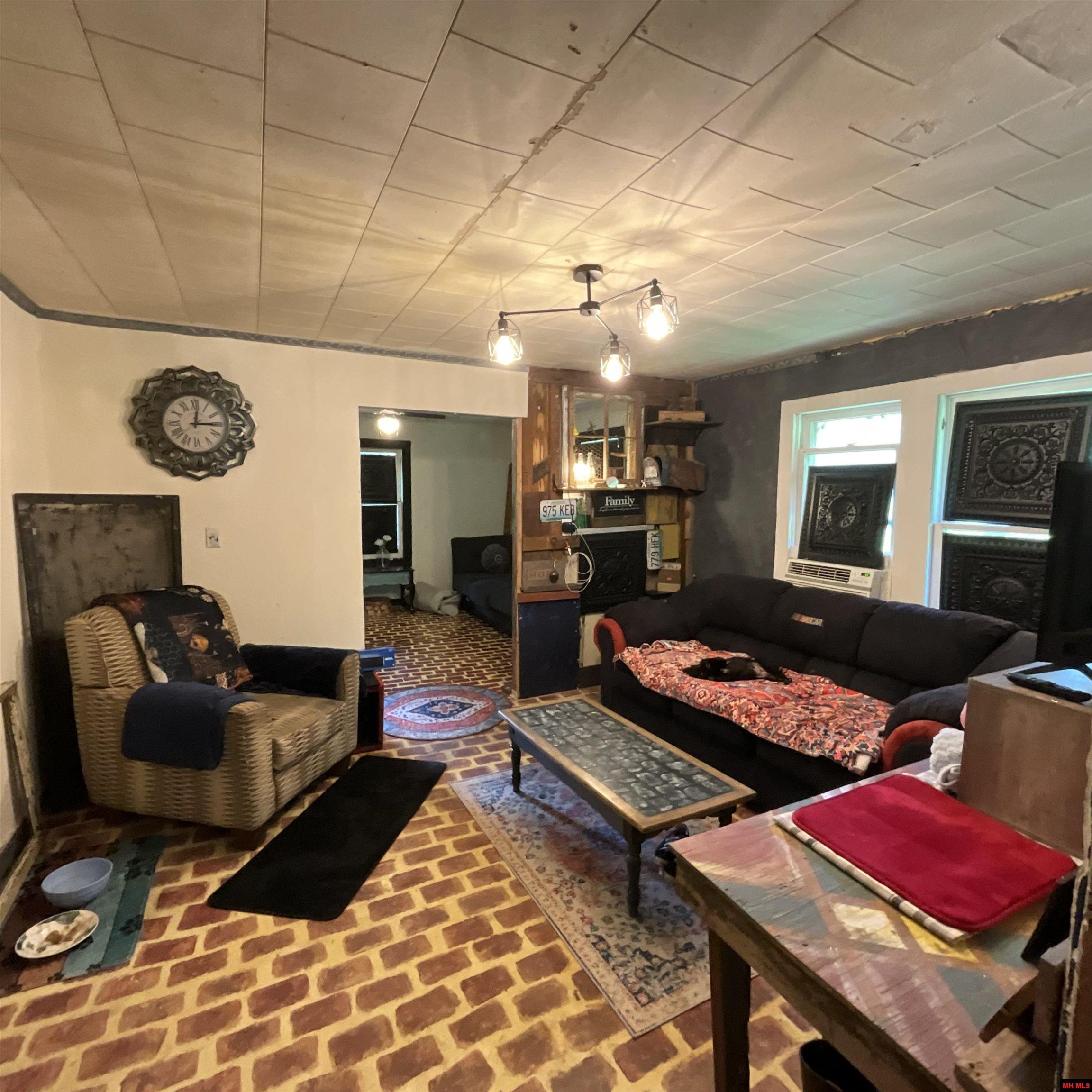 112 CR 355 Thayer, MO