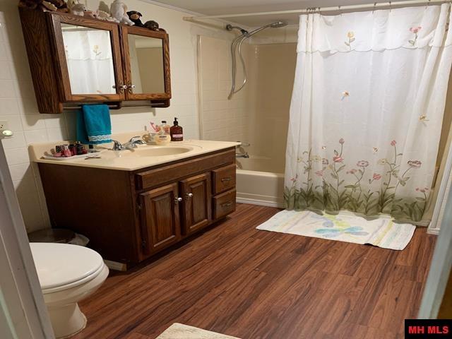 130 & 121 Ginger Lane