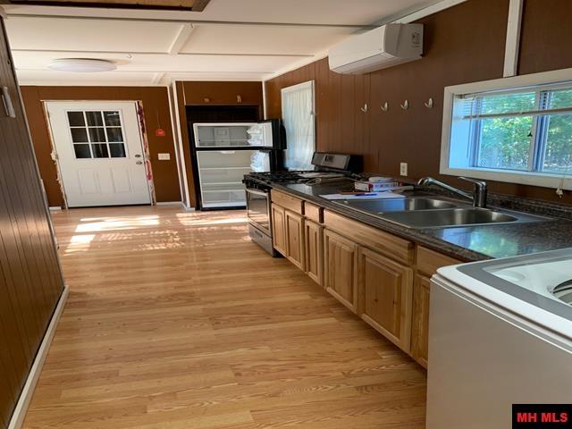 130 & 121 Ginger Lane