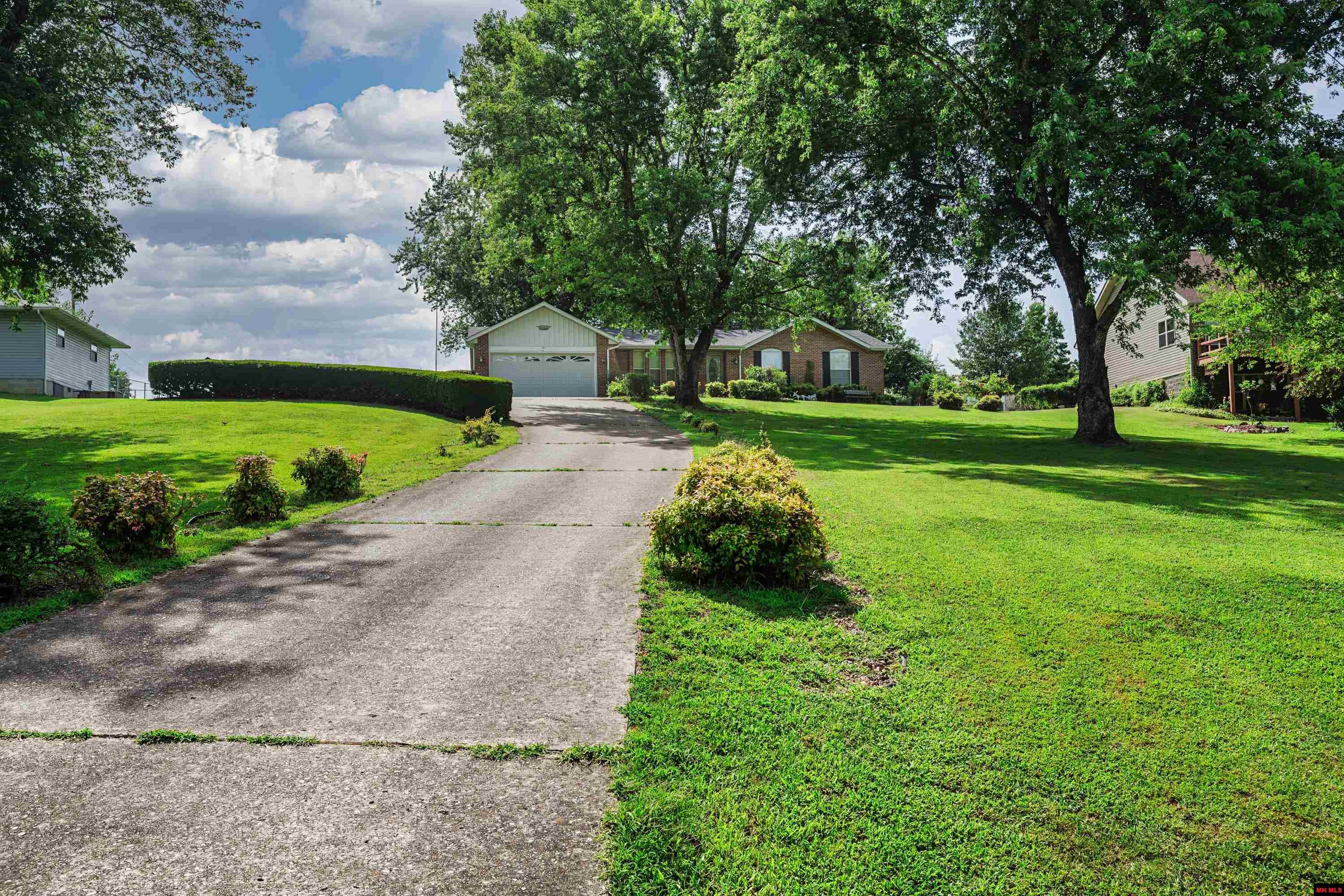 104 RAINBOW HEIGHTS DRIVE Cotter, AR
