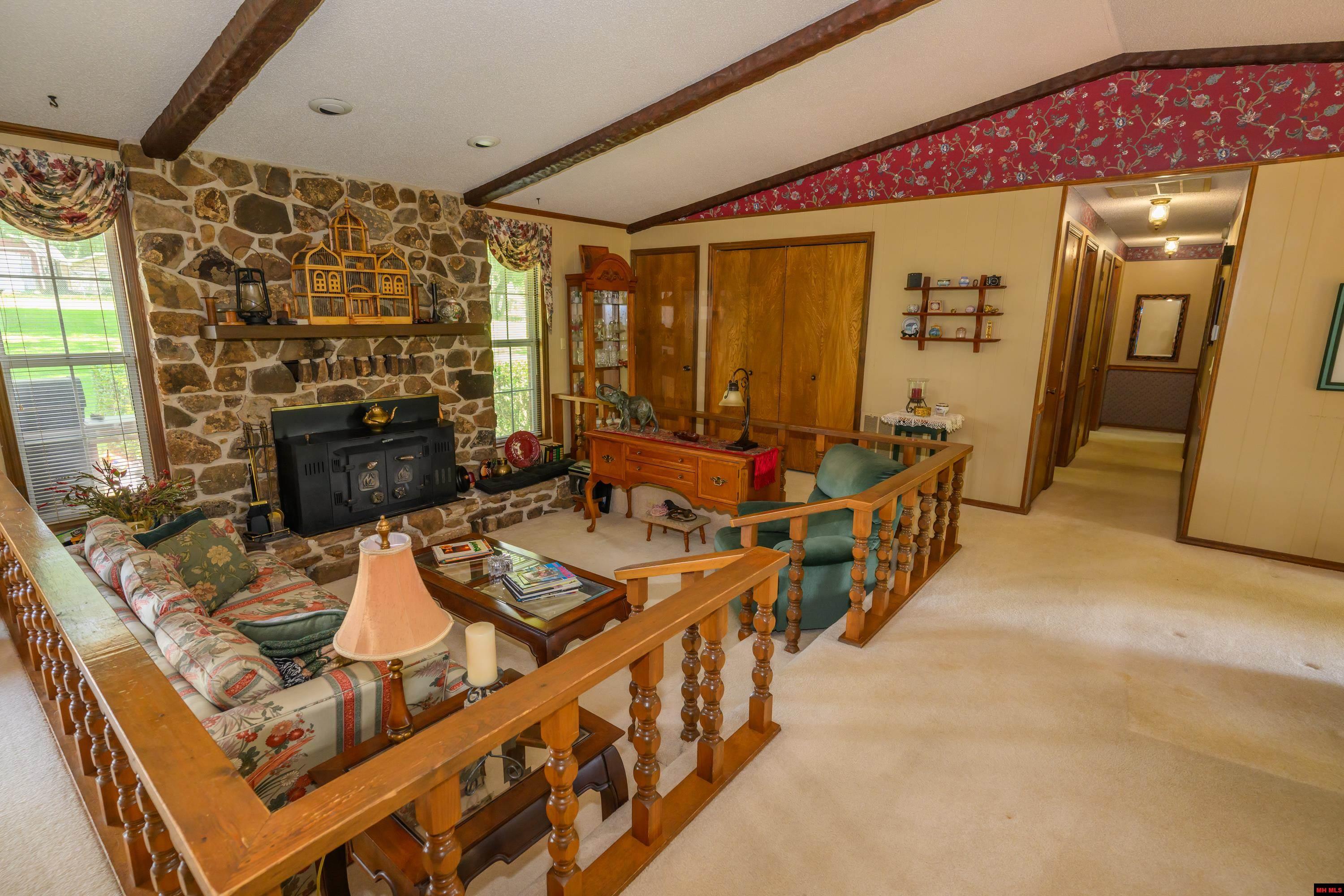 104 RAINBOW HEIGHTS DRIVE Cotter, AR