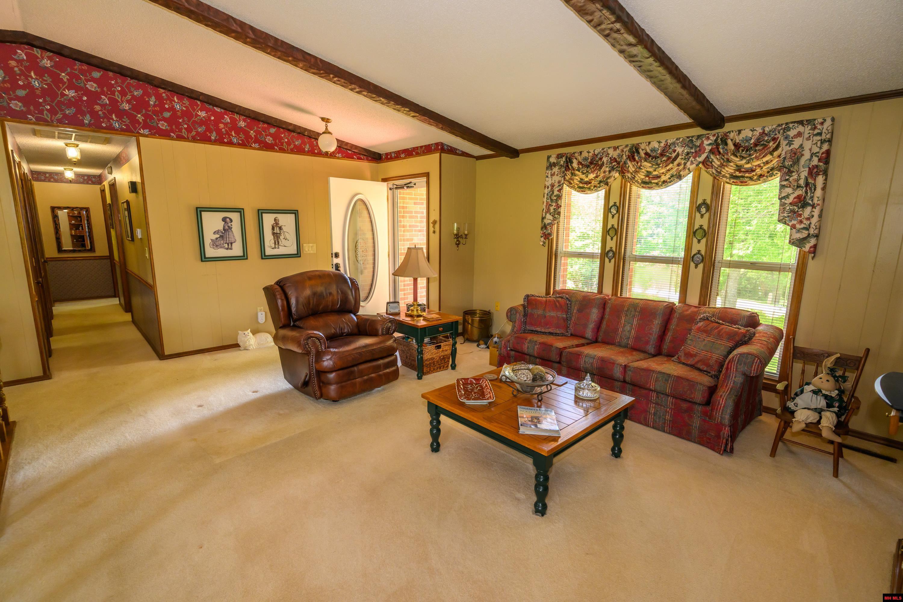 104 RAINBOW HEIGHTS DRIVE Cotter, AR