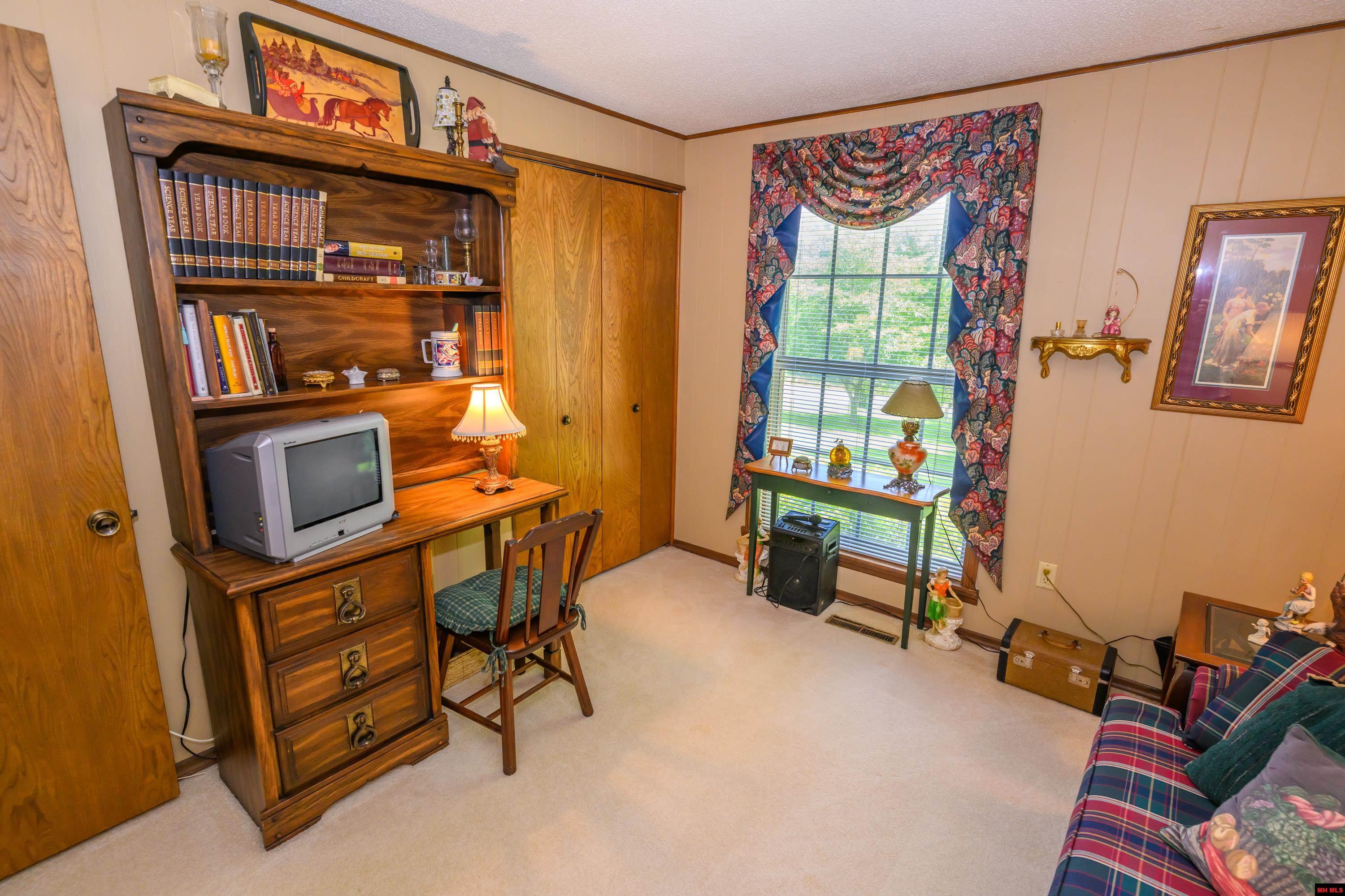 104 RAINBOW HEIGHTS DRIVE Cotter, AR