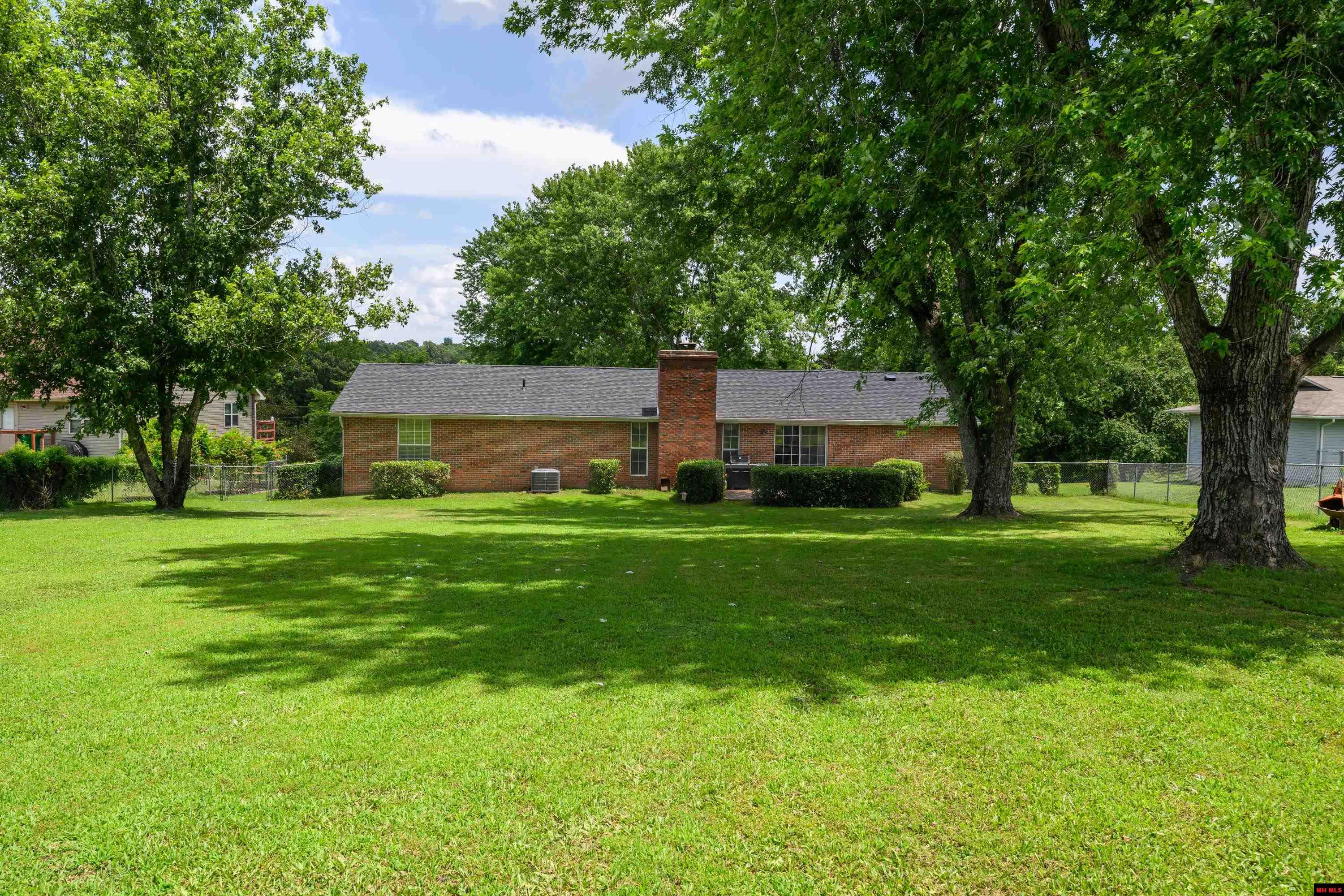 104 RAINBOW HEIGHTS DRIVE Cotter, AR
