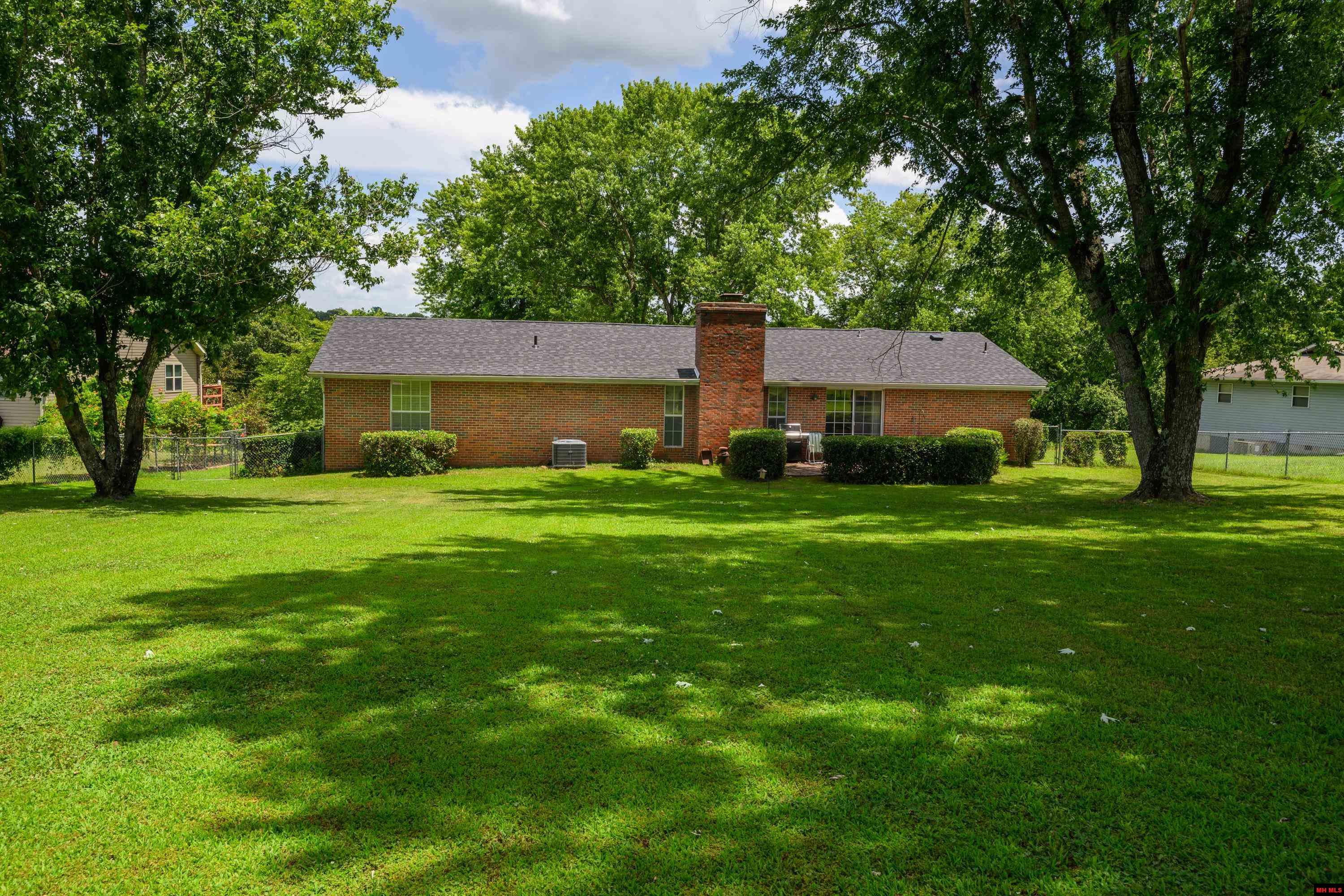 104 RAINBOW HEIGHTS DRIVE Cotter, AR