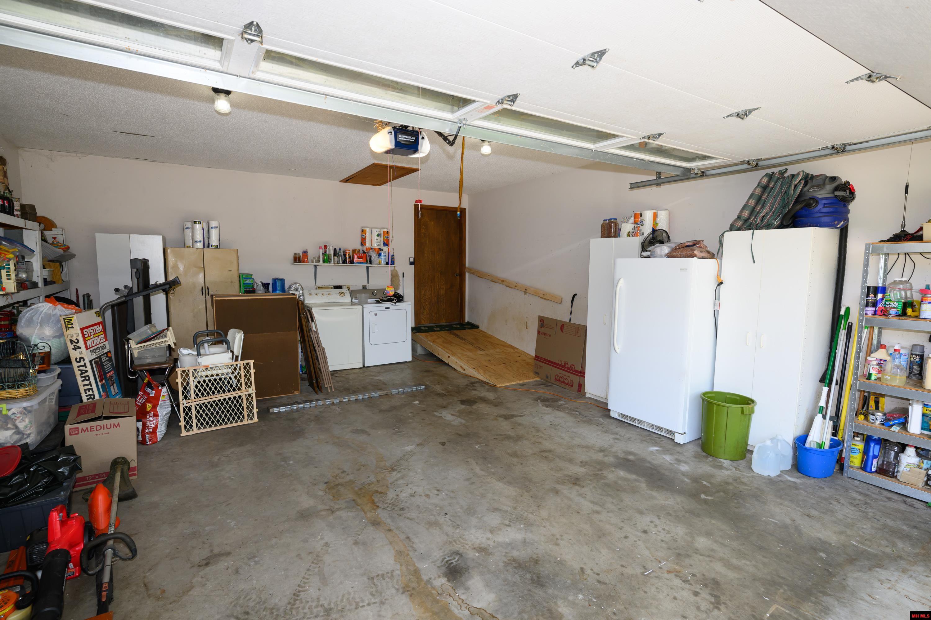 104 RAINBOW HEIGHTS DRIVE Cotter, AR