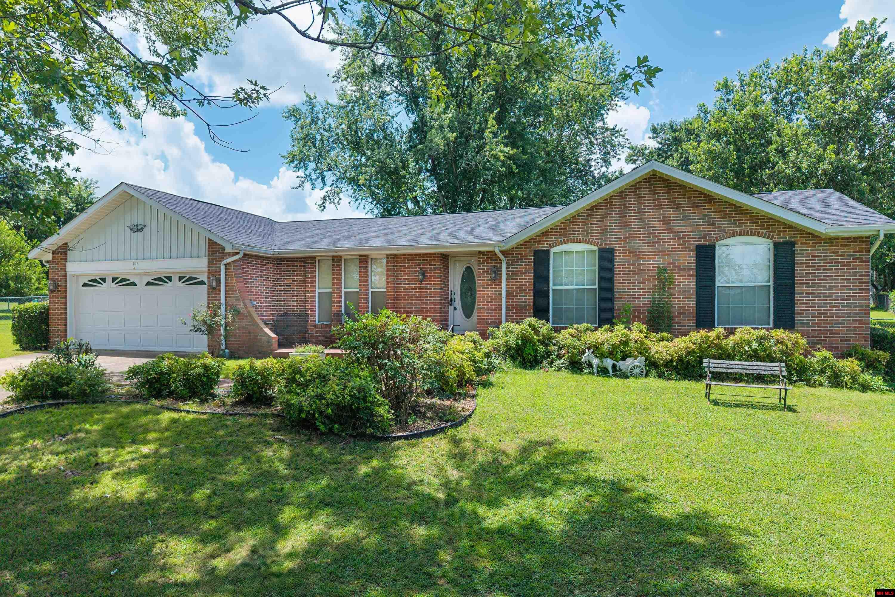 104 RAINBOW HEIGHTS DRIVE Cotter, AR