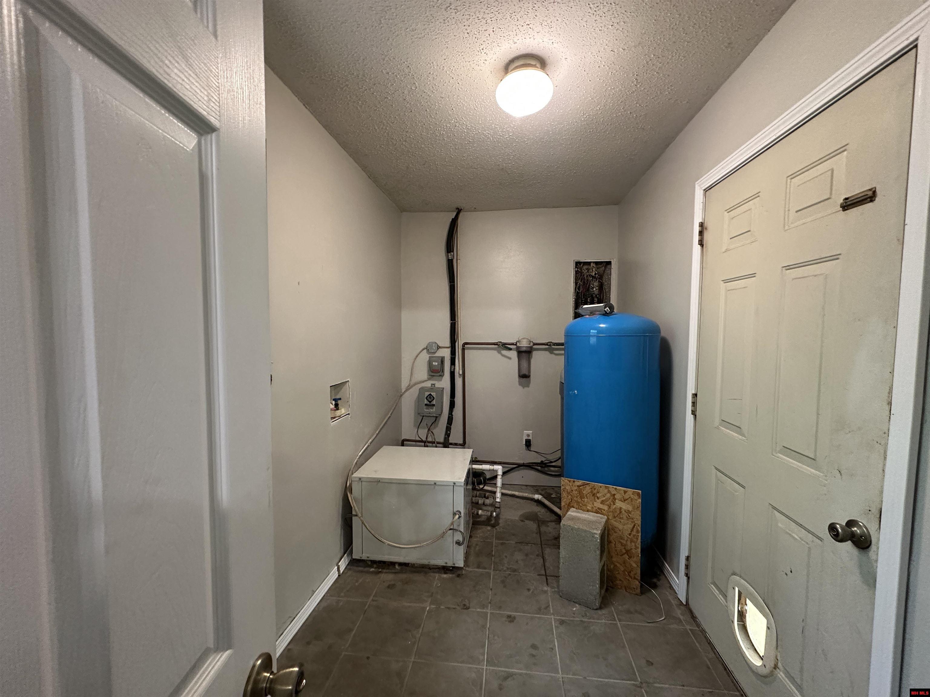 106 MC 3063 Yellville, AR 72687