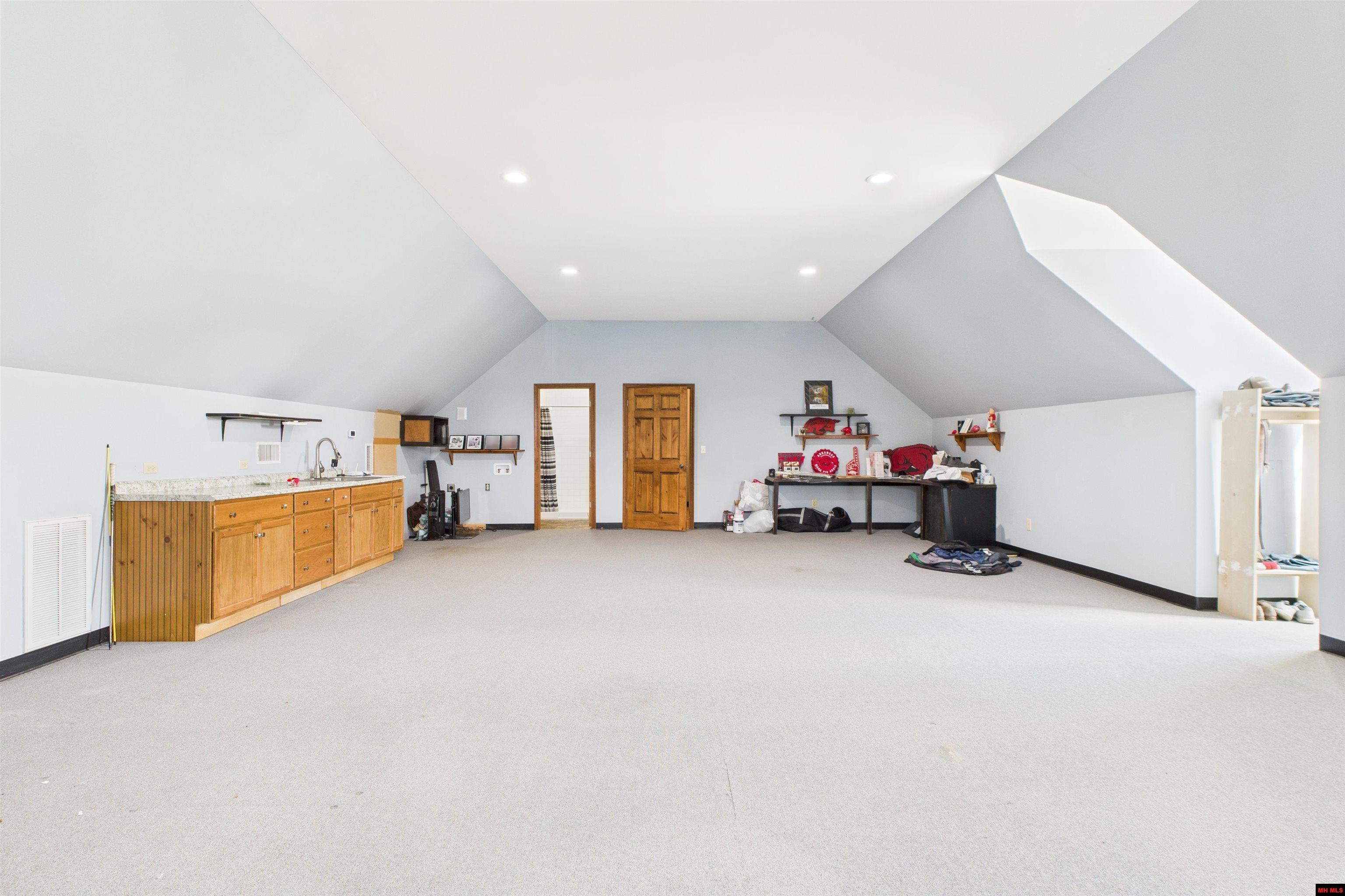 304 BOMBER BOULEVARD Mountain Home, AR
