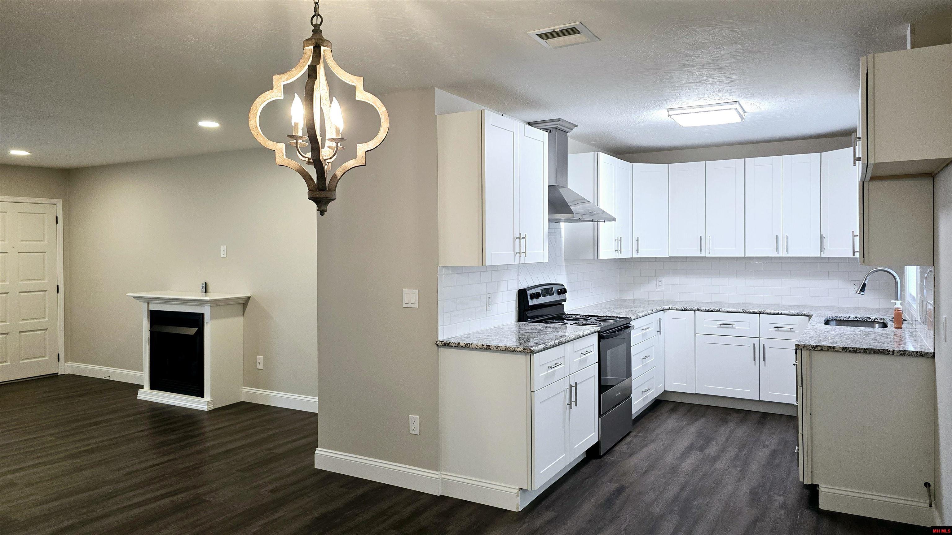 1125 MEADOWBROOK DRIVE Mountain Home, AR 72653