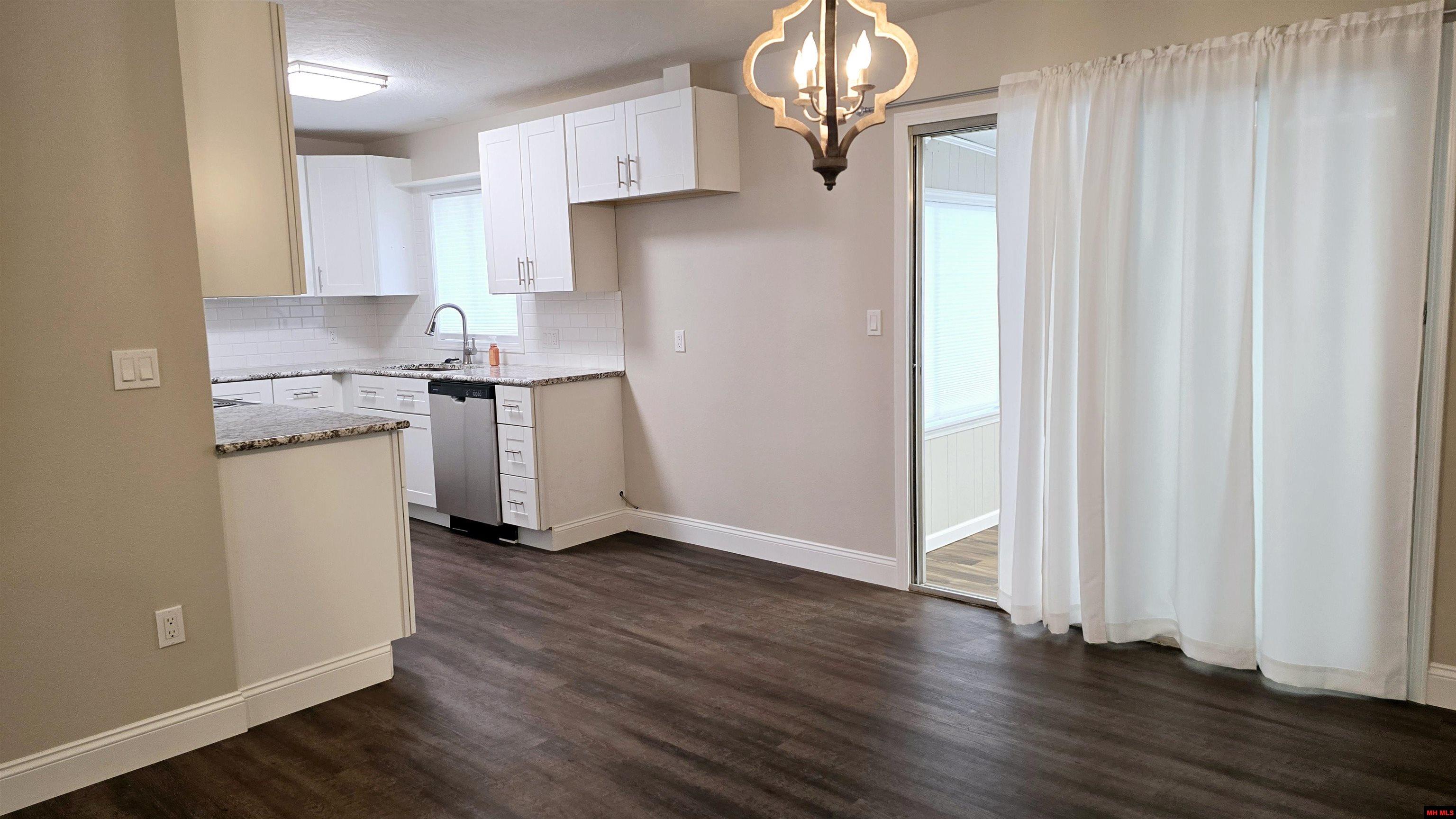 1125 MEADOWBROOK DRIVE Mountain Home, AR 72653