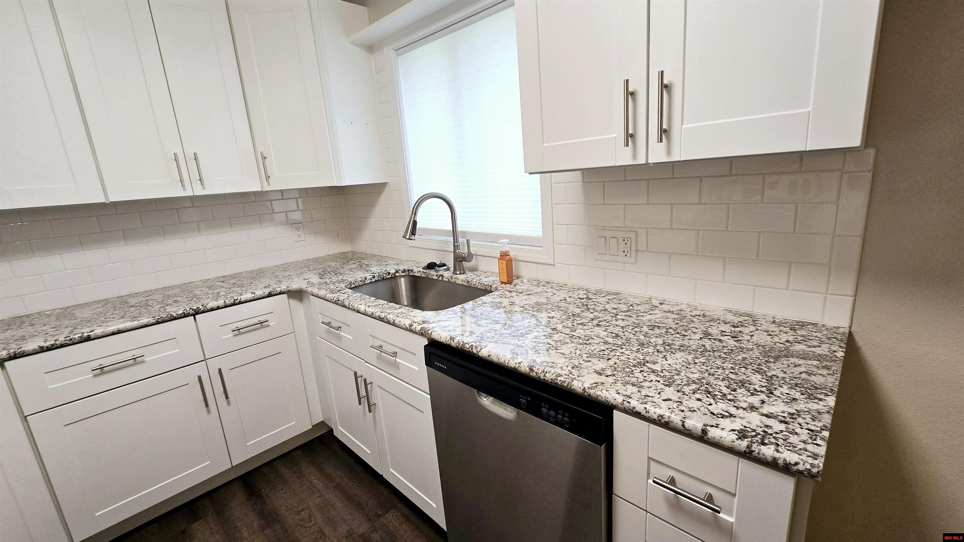 1125 MEADOWBROOK DRIVE Mountain Home, AR 72653