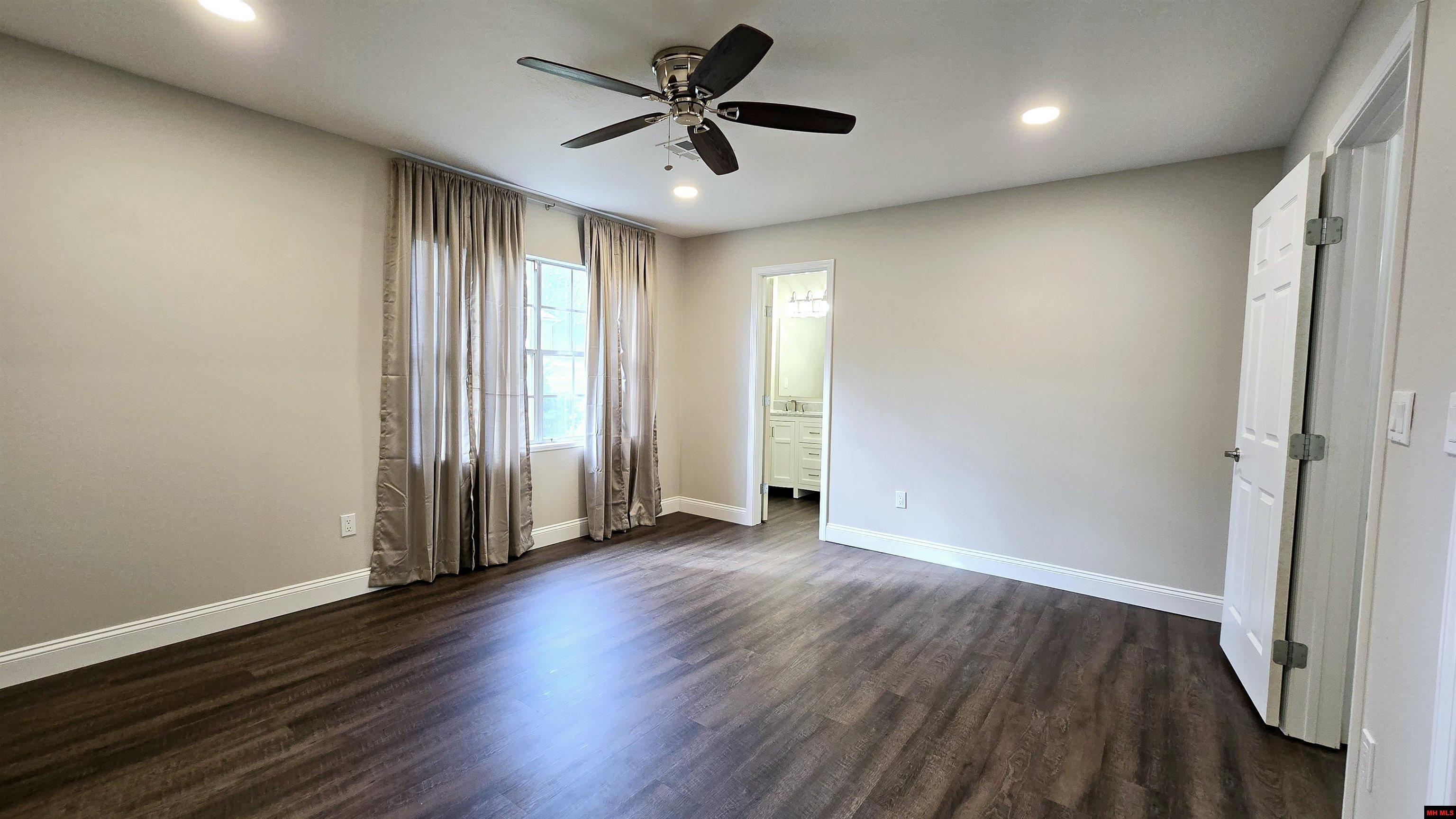 1125 MEADOWBROOK DRIVE Mountain Home, AR 72653