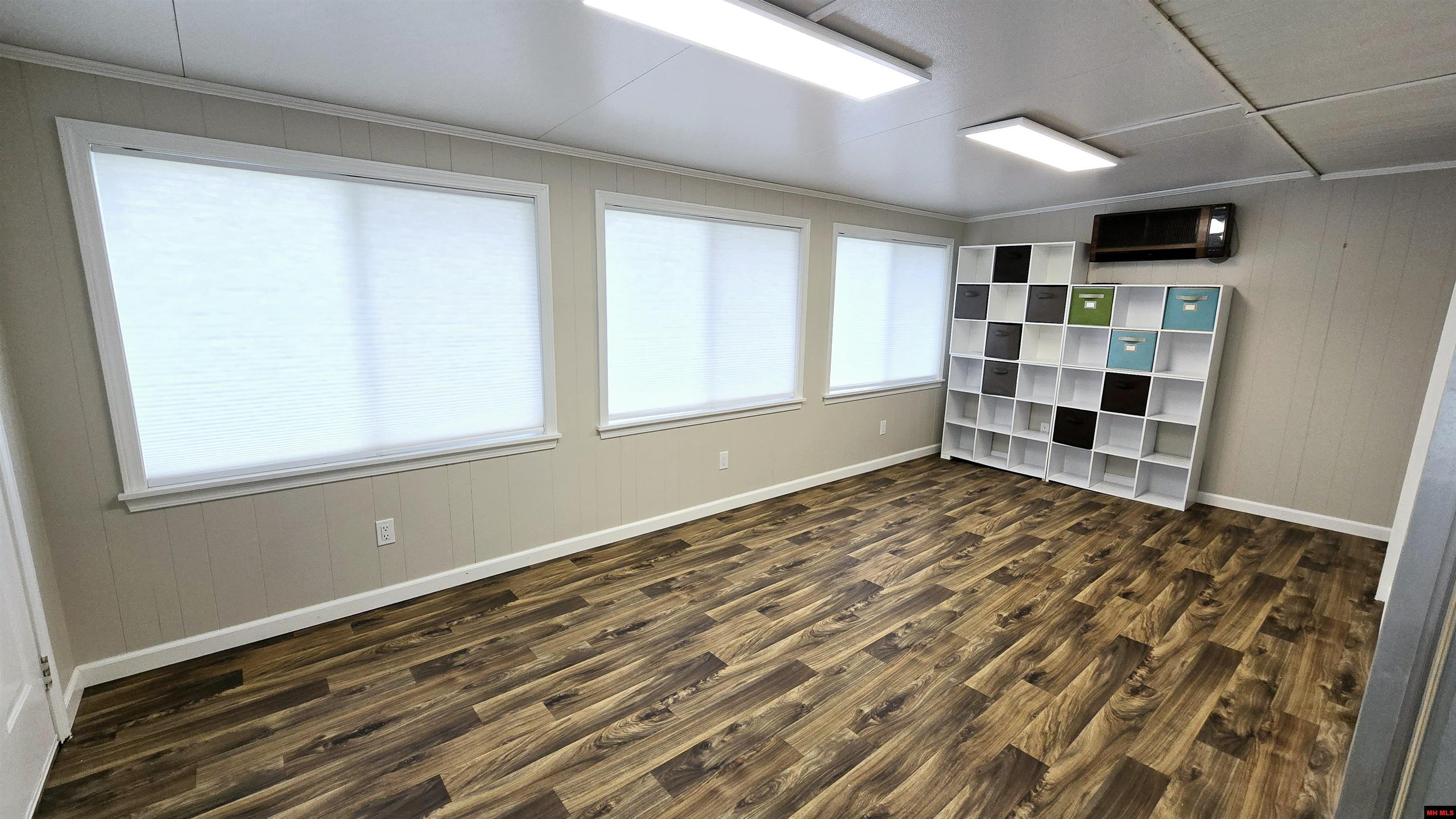 1125 MEADOWBROOK DRIVE Mountain Home, AR 72653