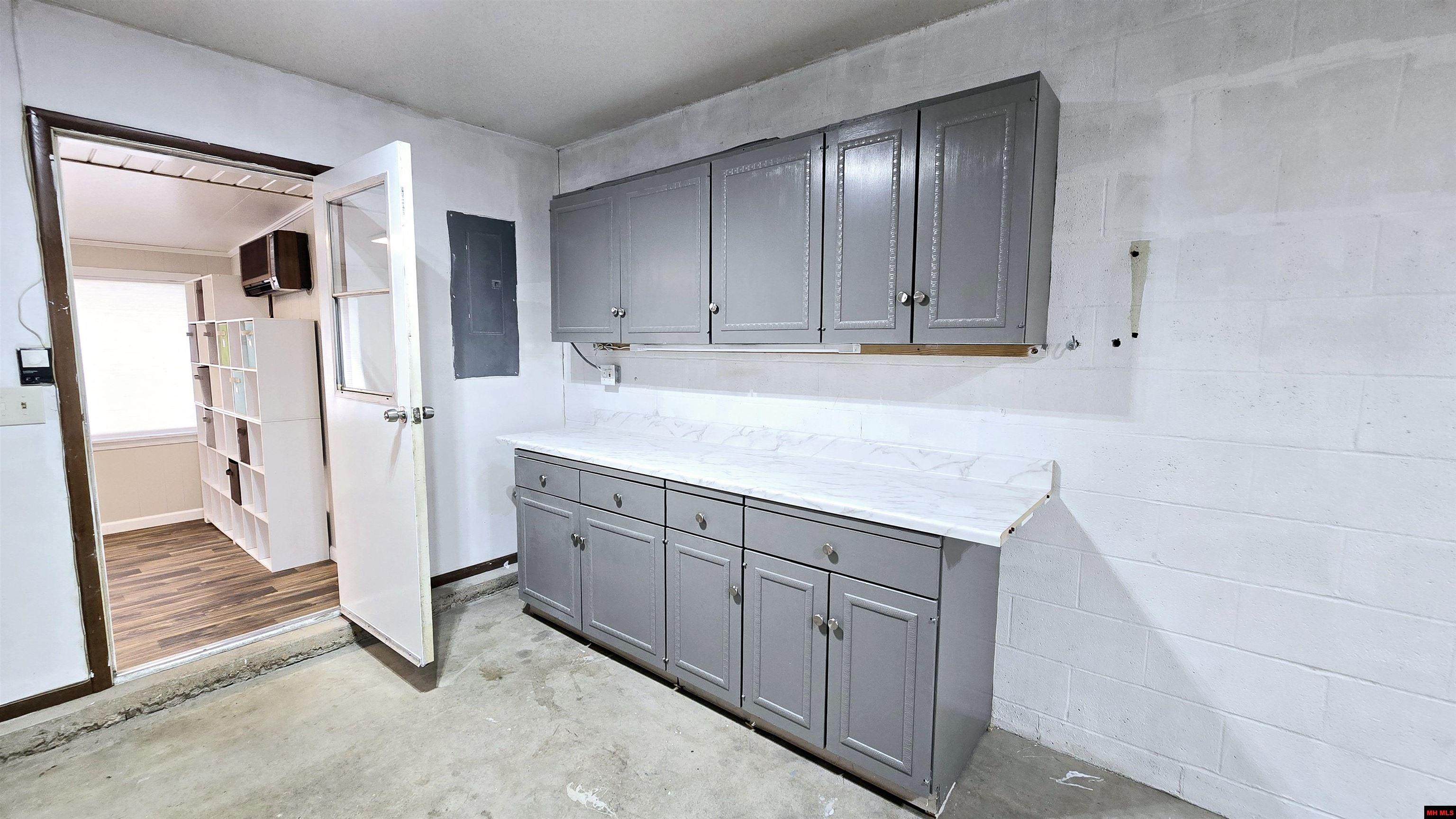 1125 MEADOWBROOK DRIVE Mountain Home, AR 72653