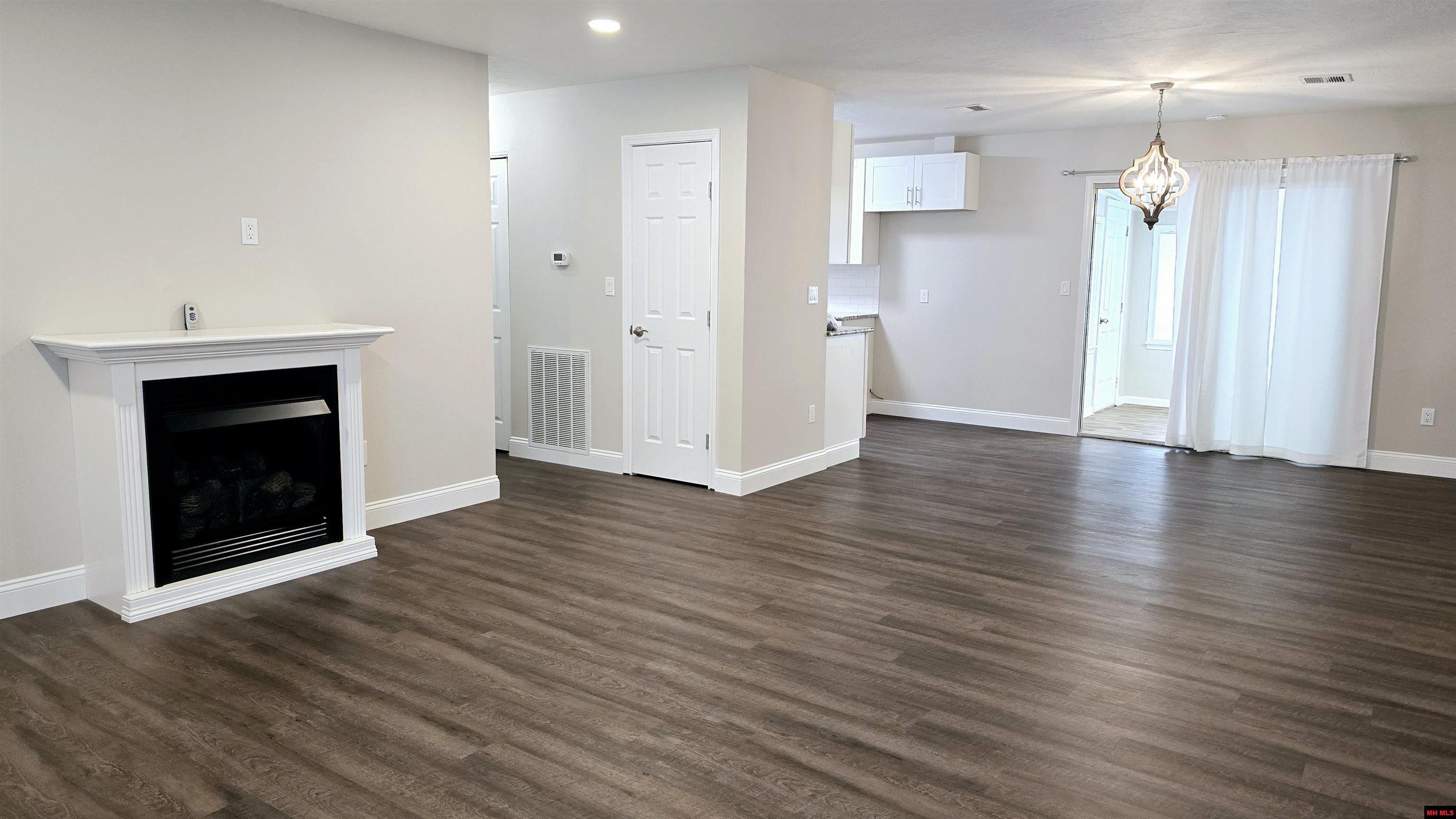 1125 MEADOWBROOK DRIVE Mountain Home, AR 72653