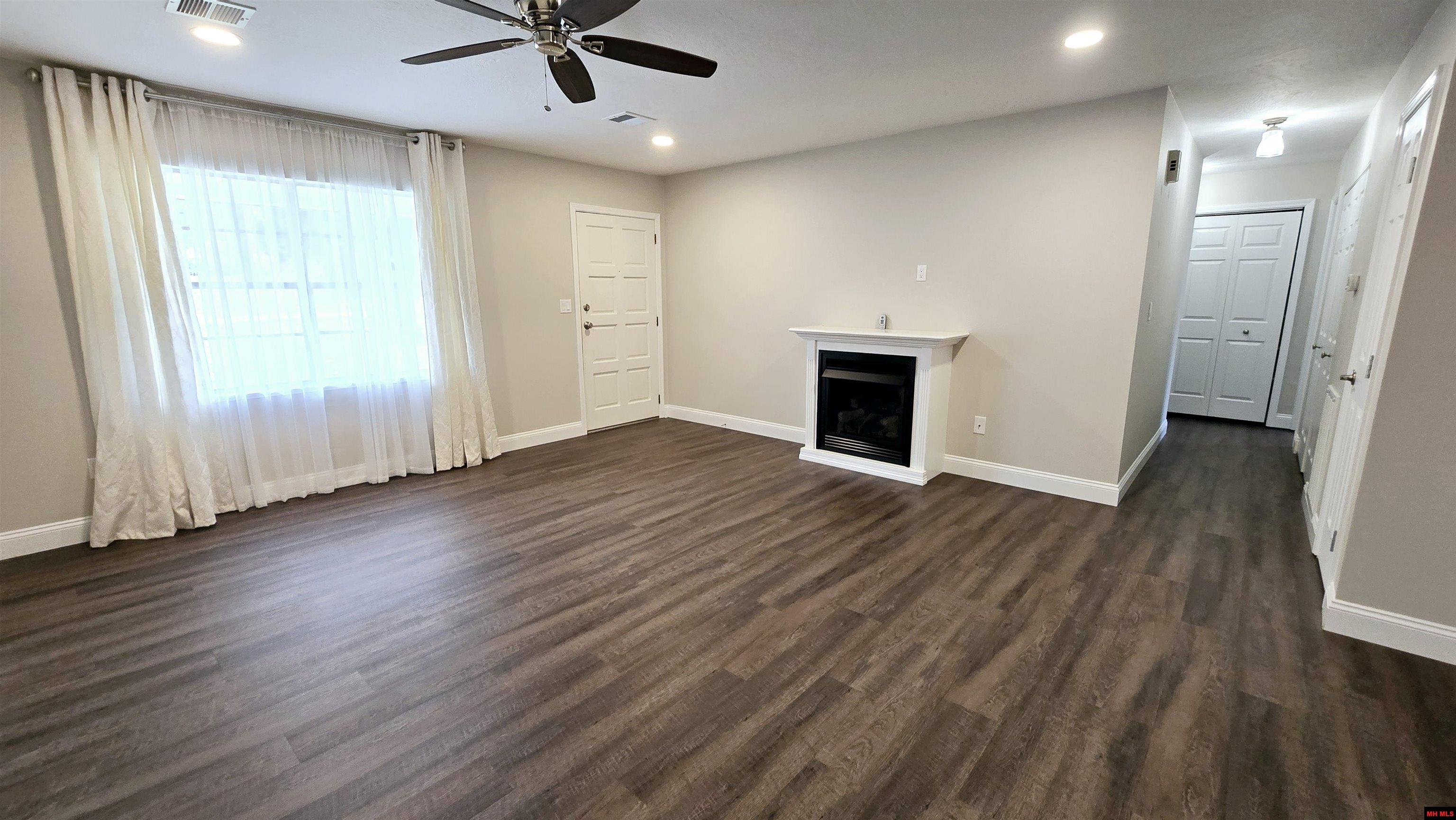 1125 MEADOWBROOK DRIVE Mountain Home, AR 72653