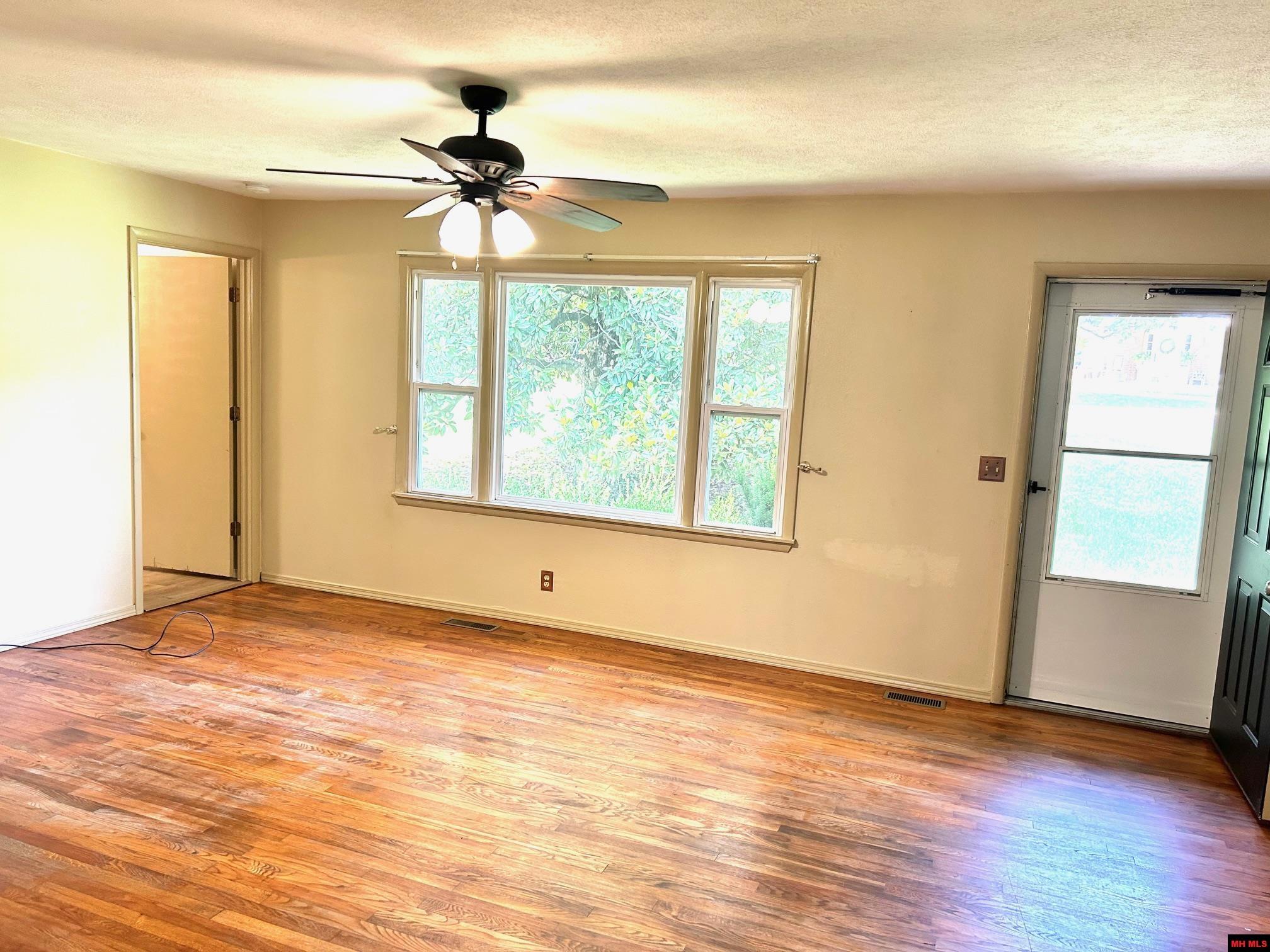 802 E 6TH STREET Mountain Home, AR
