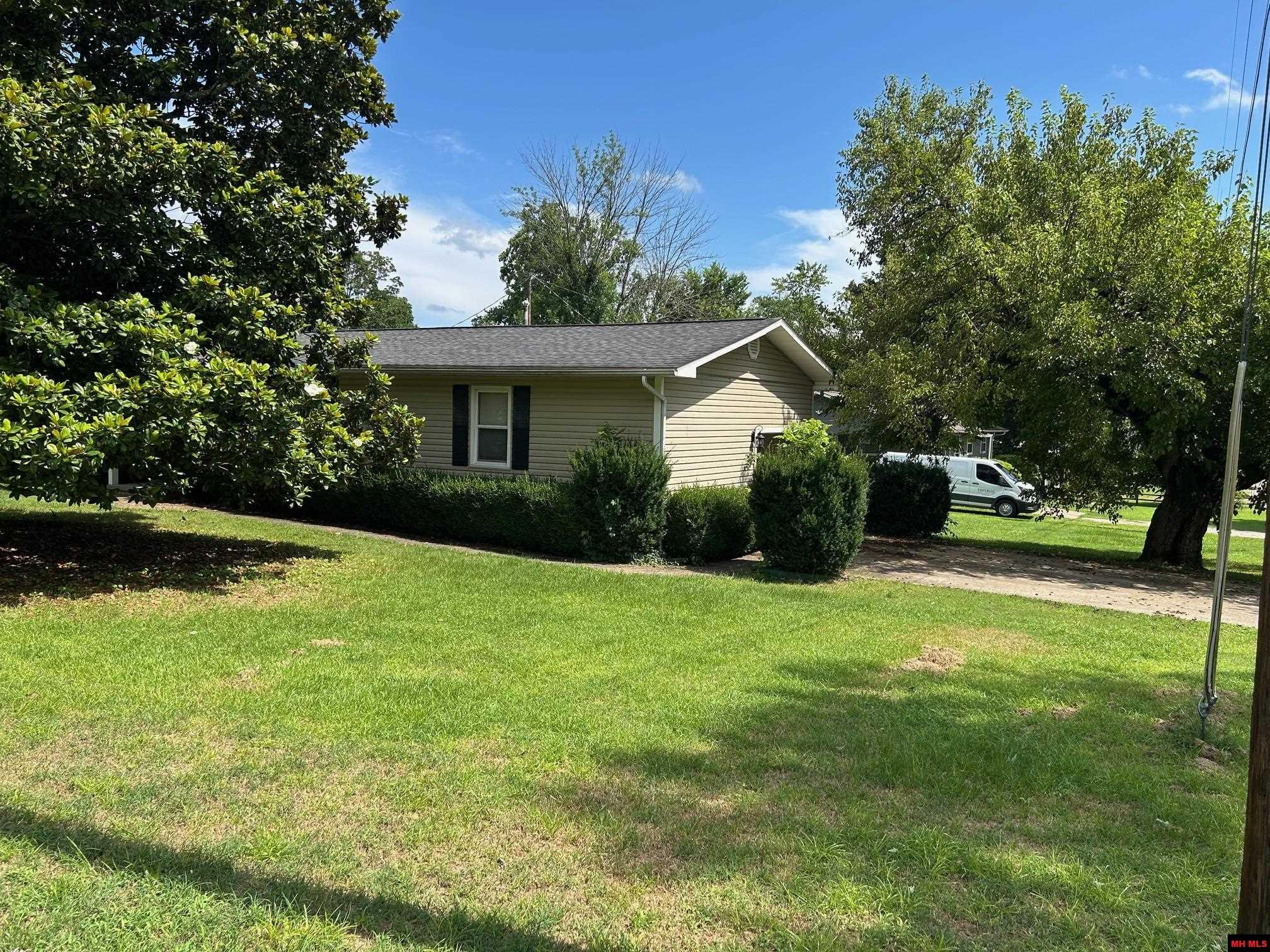 802 E 6TH STREET Mountain Home, AR