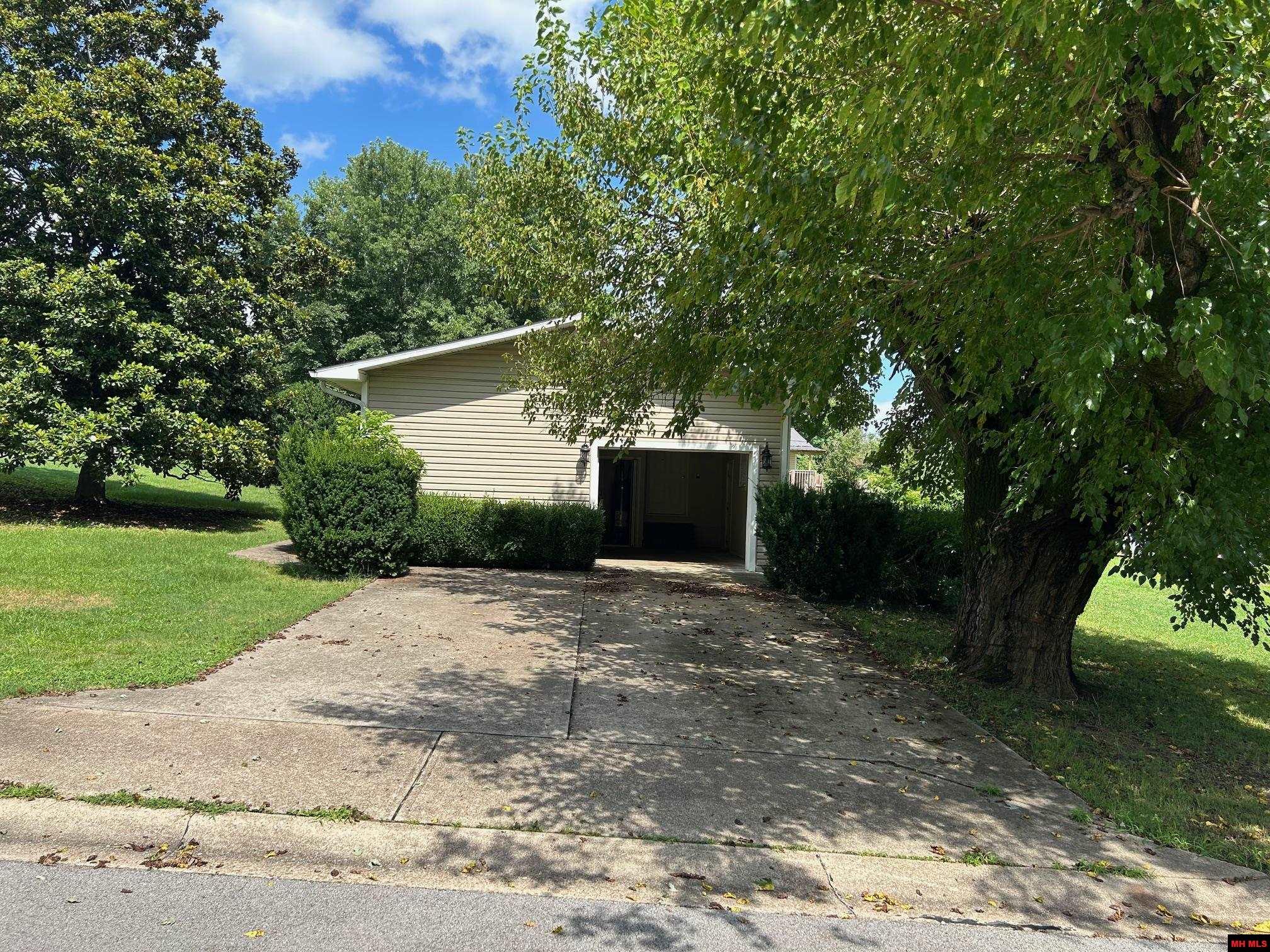 802 E 6TH STREET Mountain Home, AR