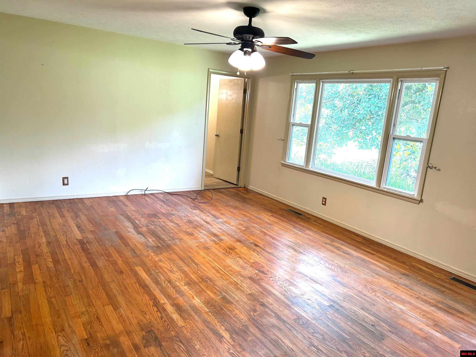 802 E 6TH STREET Mountain Home, AR