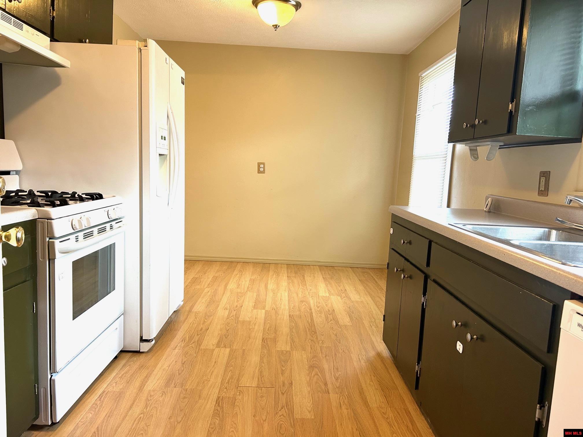 802 E 6TH STREET Mountain Home, AR