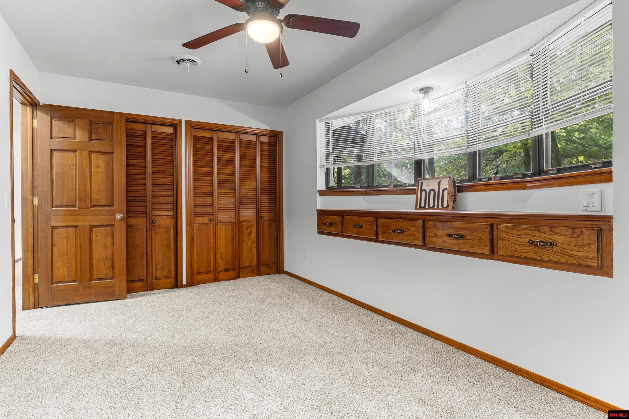 111 WESTWOOD COURT Bull Shoals, AR 72619