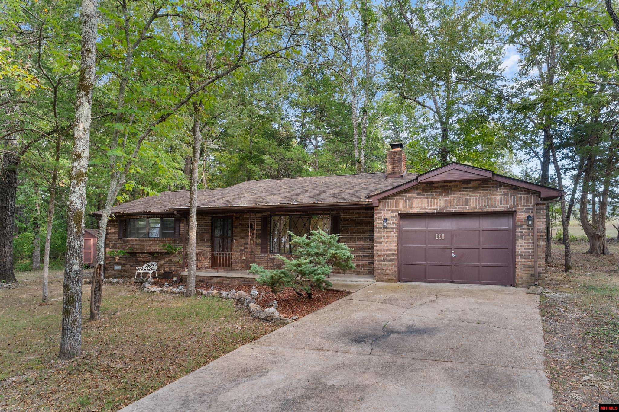 111 WESTWOOD COURT Bull Shoals, AR 72619