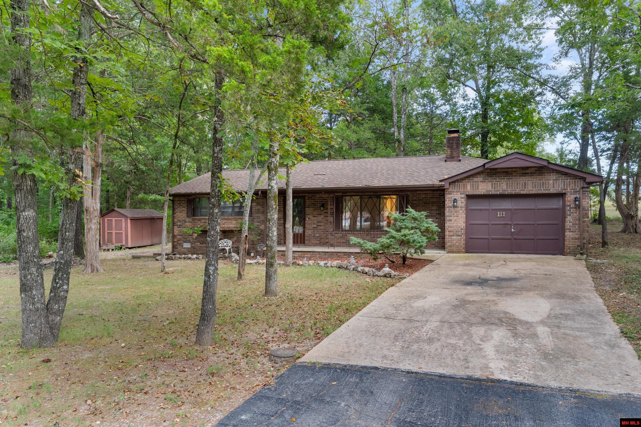 111 WESTWOOD COURT Bull Shoals, AR 72619