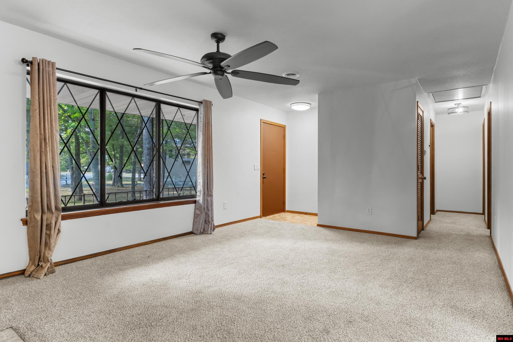 111 WESTWOOD COURT Bull Shoals, AR 72619