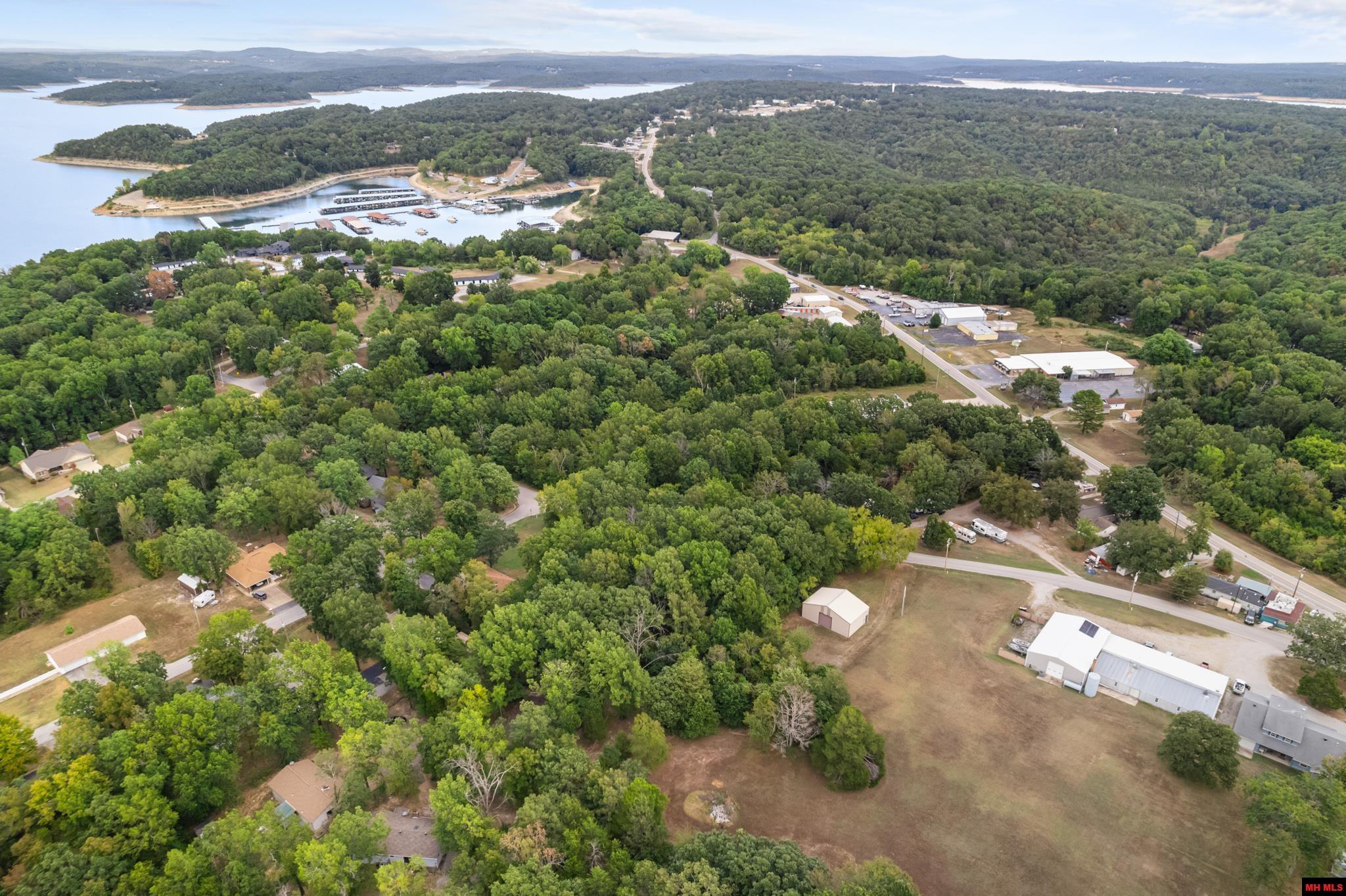 111 WESTWOOD COURT Bull Shoals, AR 72619