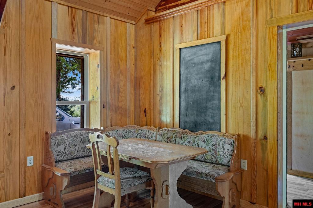 706 AUNT FAYES ROAD Harriet, AR 72639