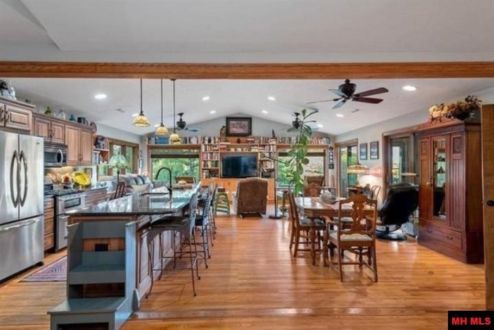 392 BRUNSON LANE Mountain Home, AR