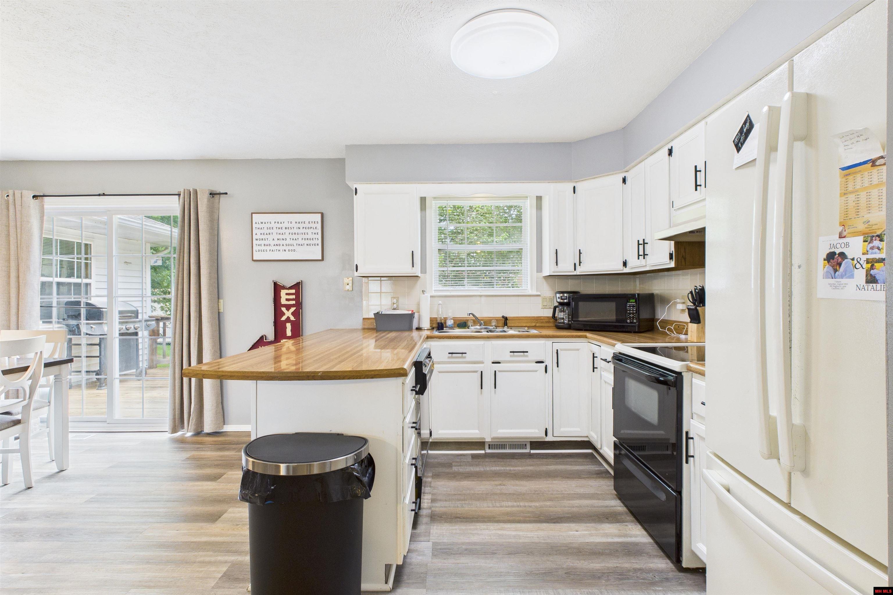 520 NEWTON AVENUE Mountain Home, AR 72653