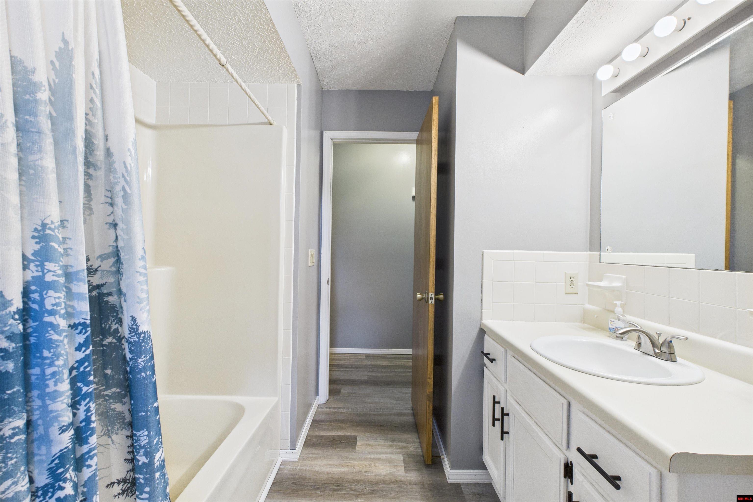 520 NEWTON AVENUE Mountain Home, AR 72653