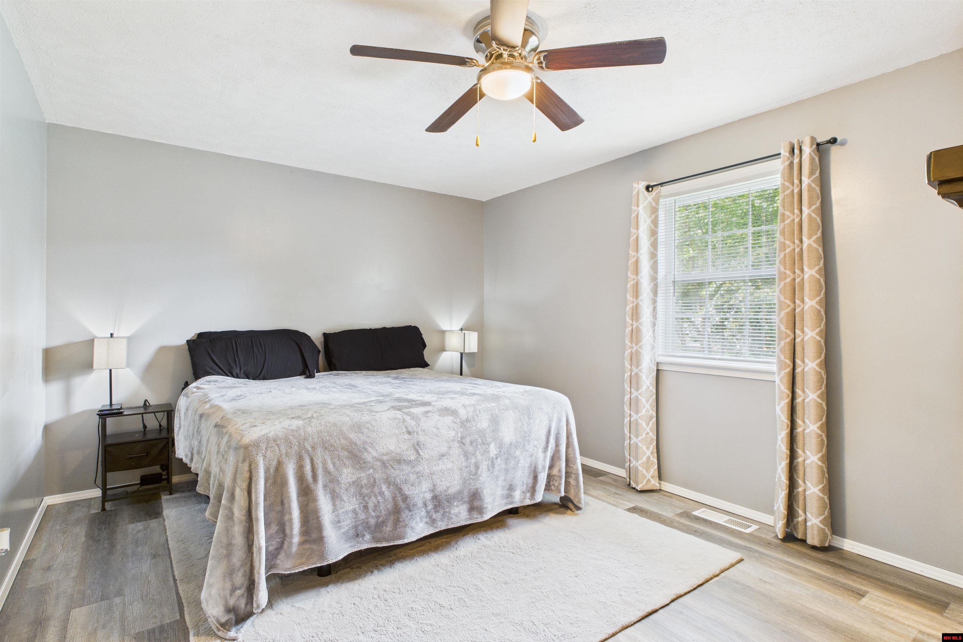 520 NEWTON AVENUE Mountain Home, AR 72653