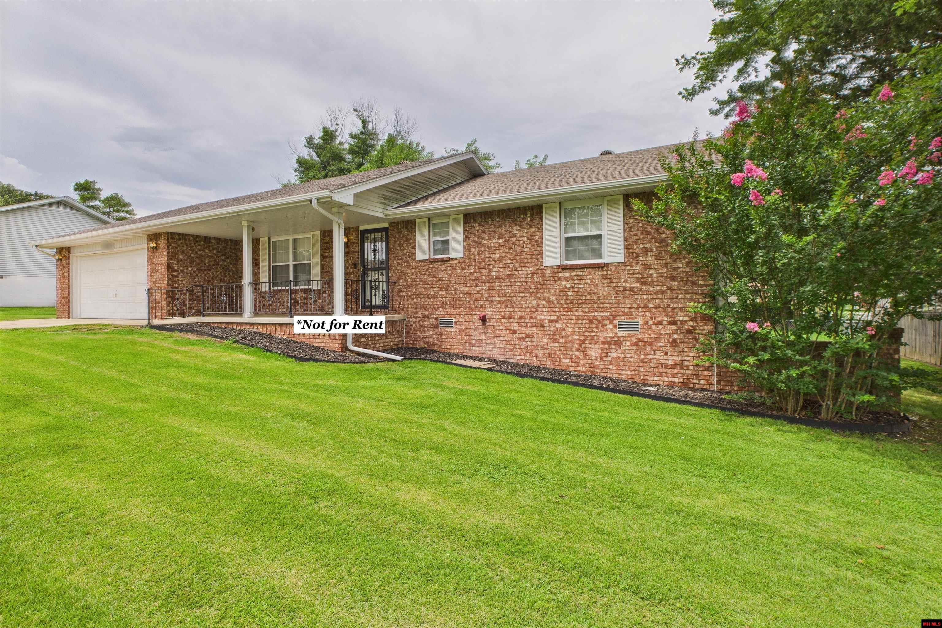 520 NEWTON AVENUE Mountain Home, AR 72653