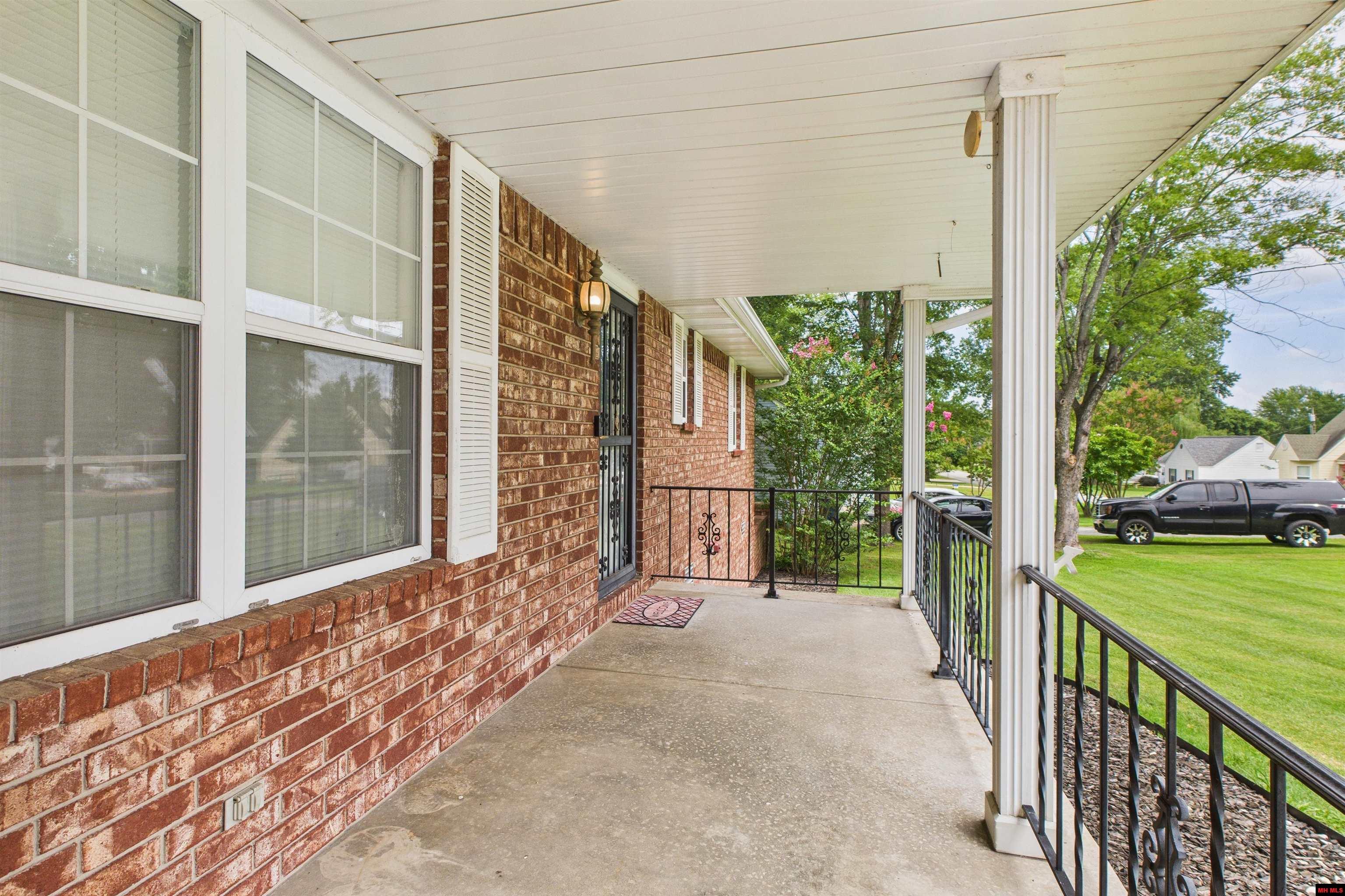 520 NEWTON AVENUE Mountain Home, AR 72653