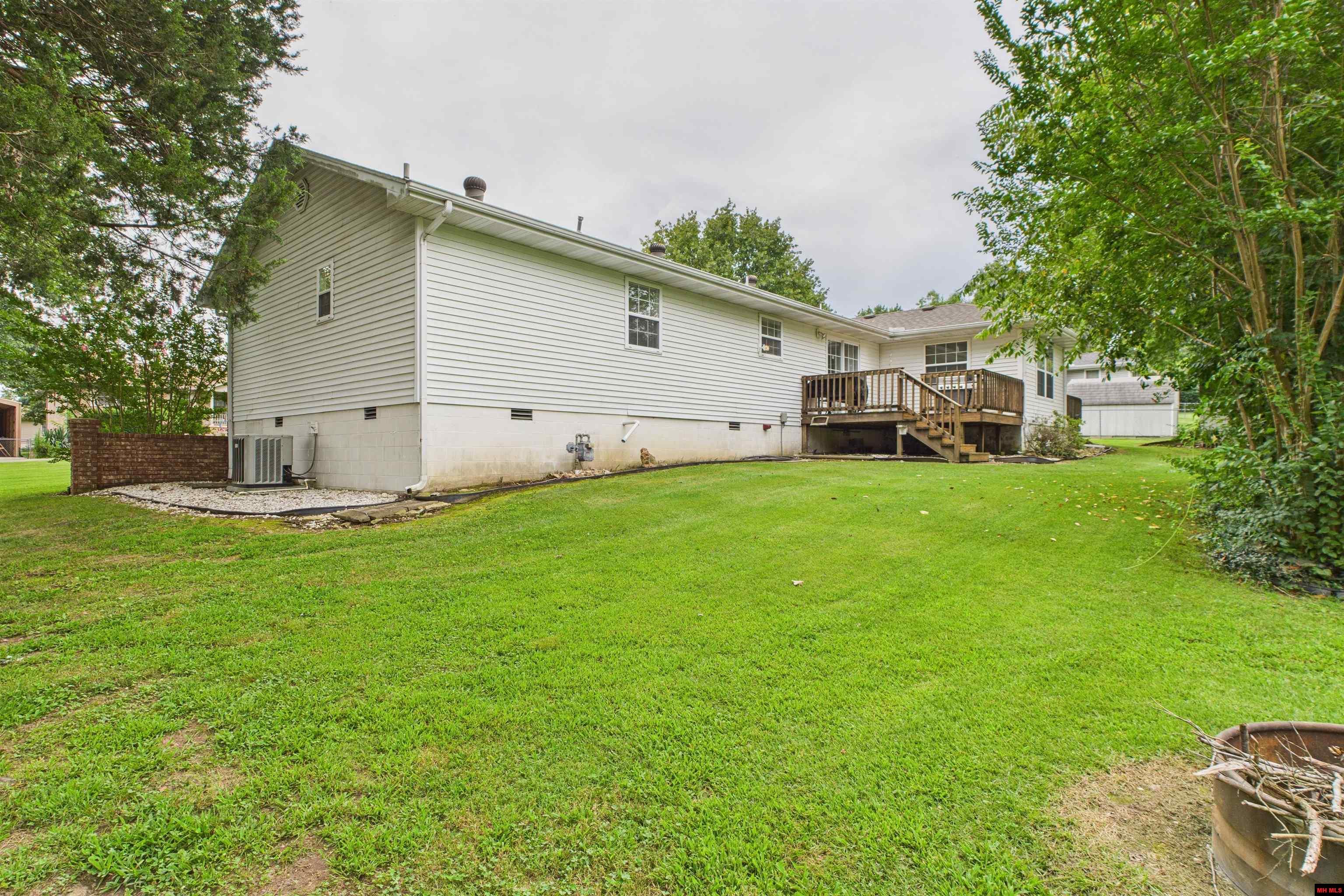 520 NEWTON AVENUE Mountain Home, AR 72653