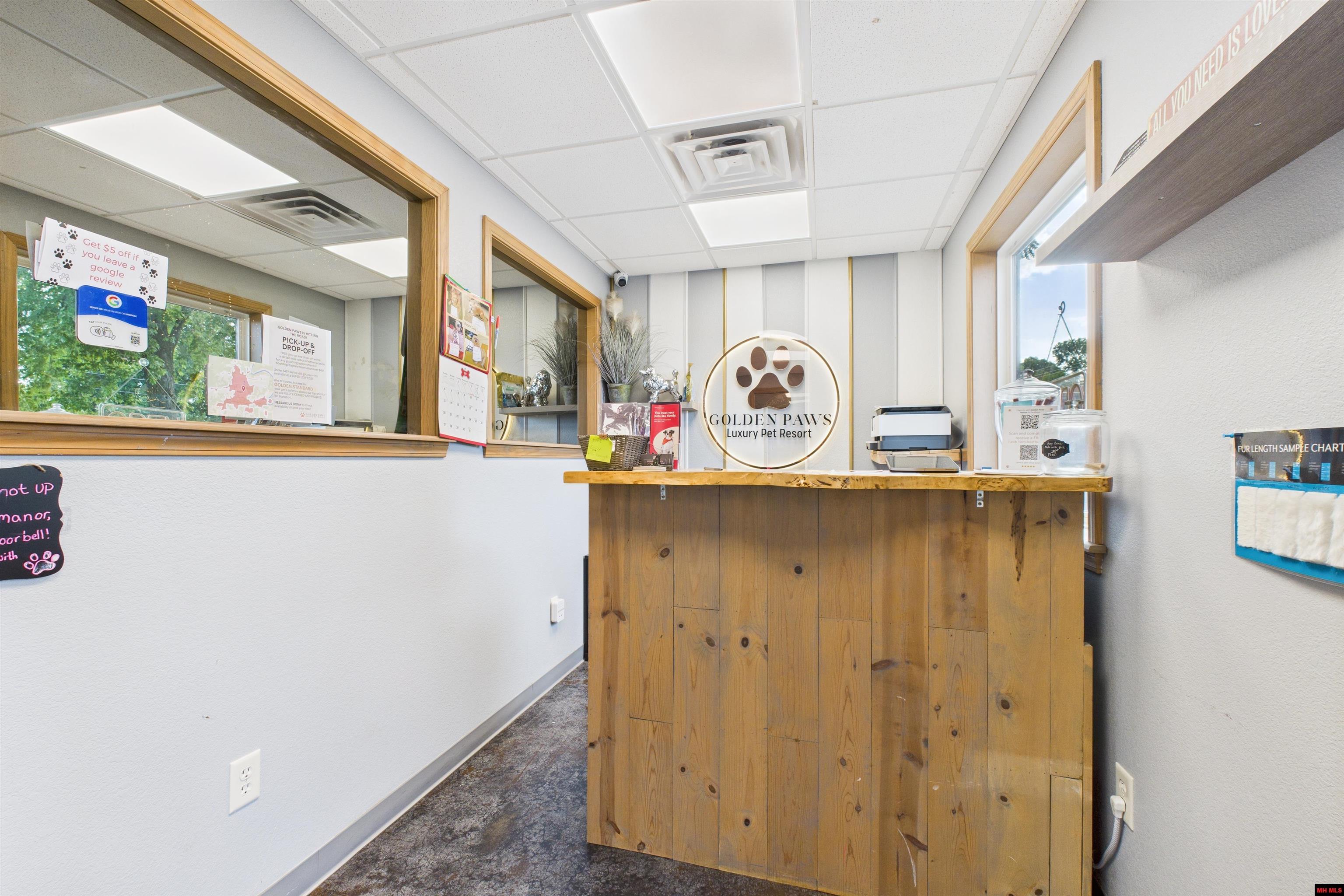 702 E MAIN STREET Flippin, AR