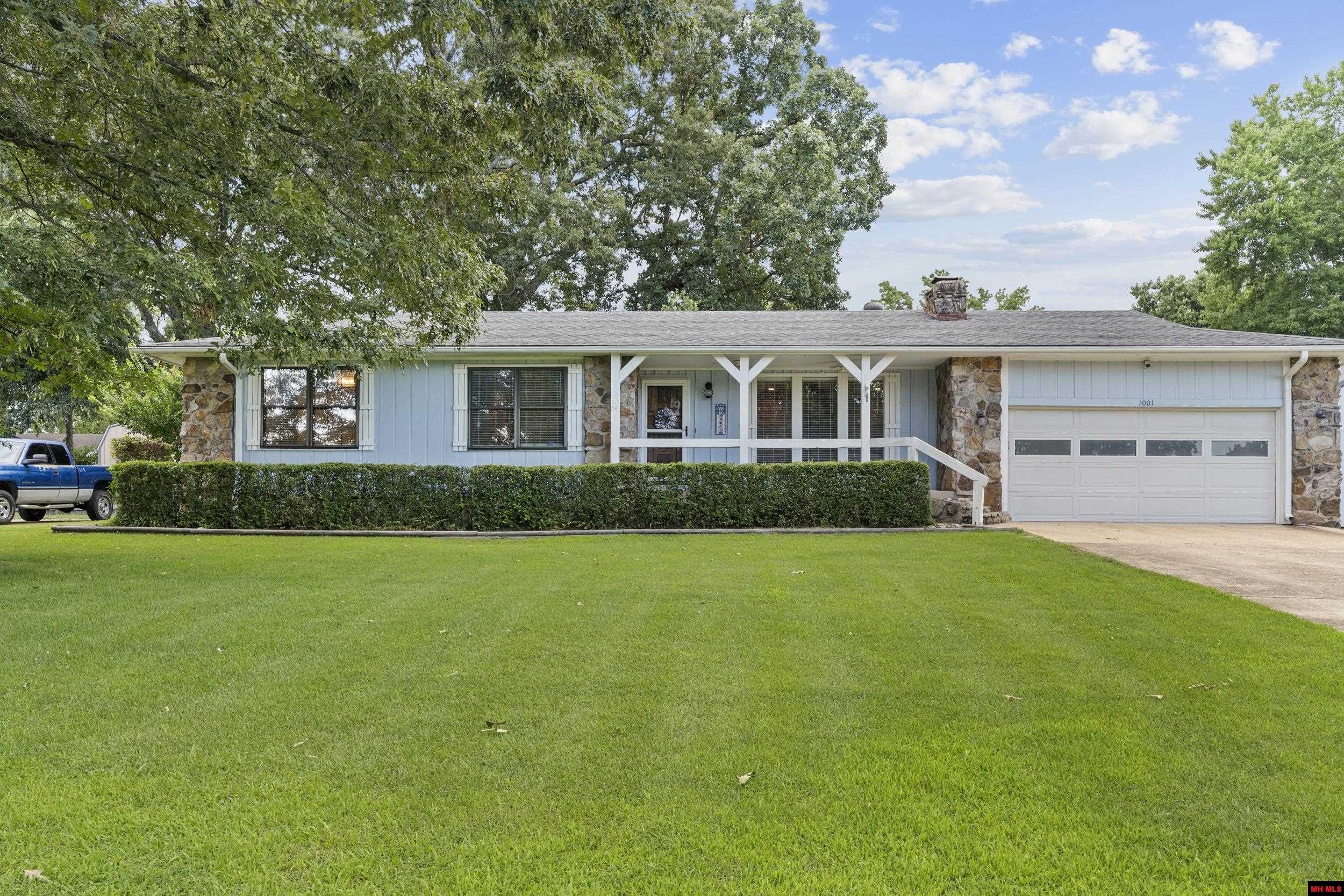 1001 HEATHERDOWN TRAIL Mountain Home, AR 72653