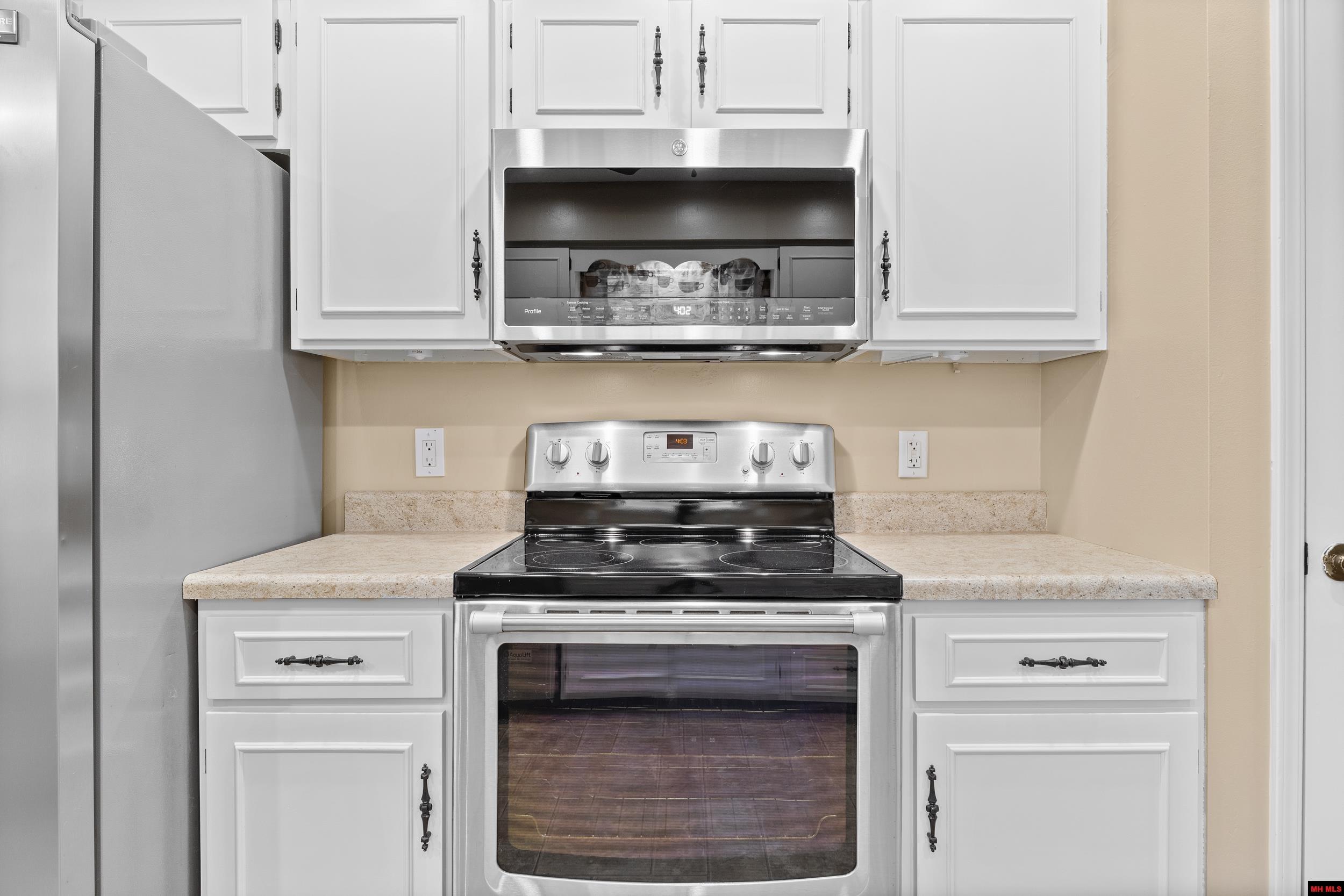 1001 HEATHERDOWN TRAIL Mountain Home, AR 72653